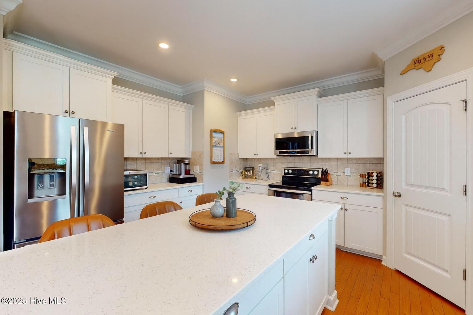 100526795 | Photo 22