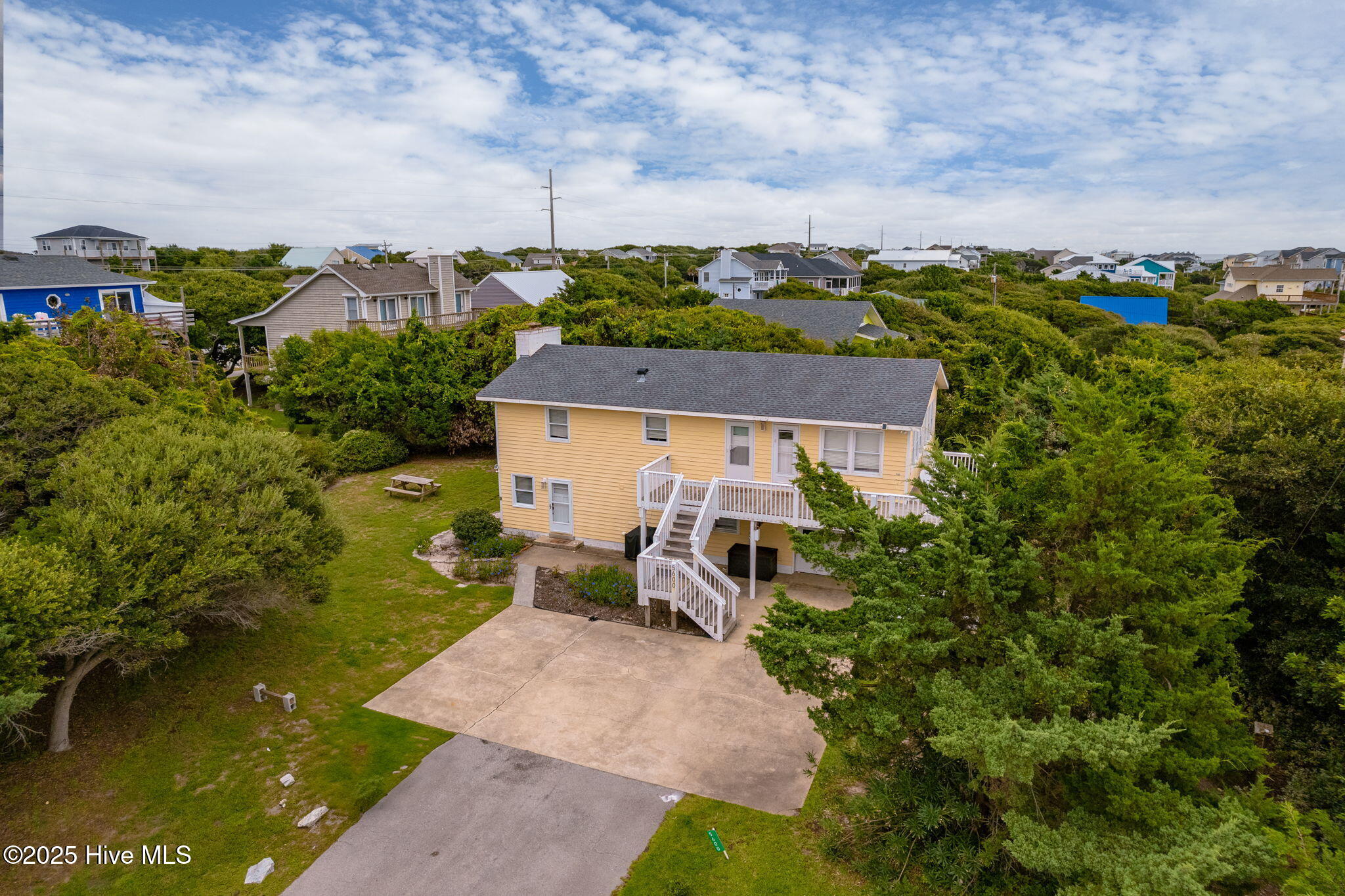 100527418 | Photo 41