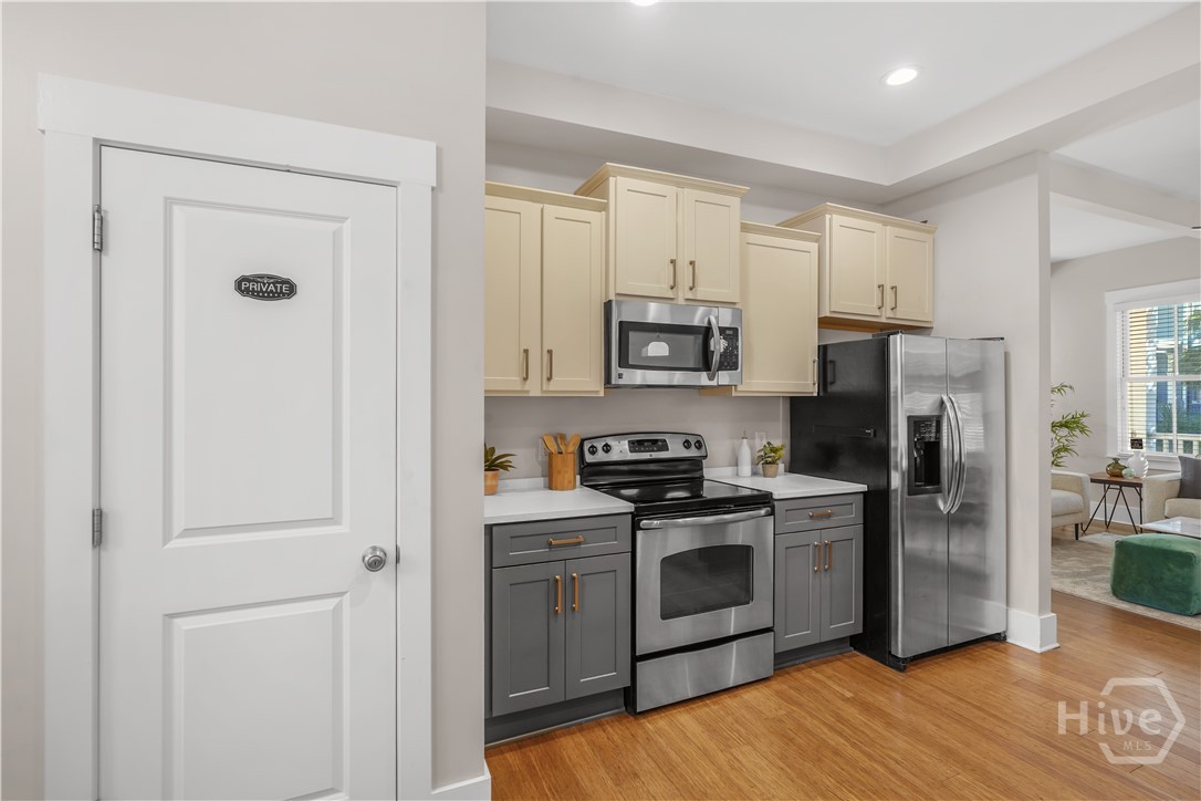 216 W Henry Street, Savannah, GA, 31401