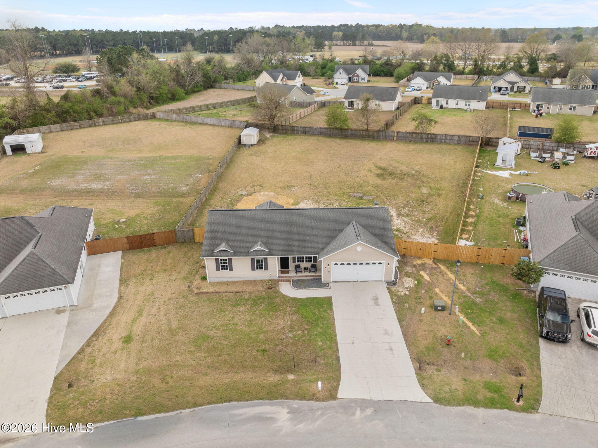 100562235 | Photo 52