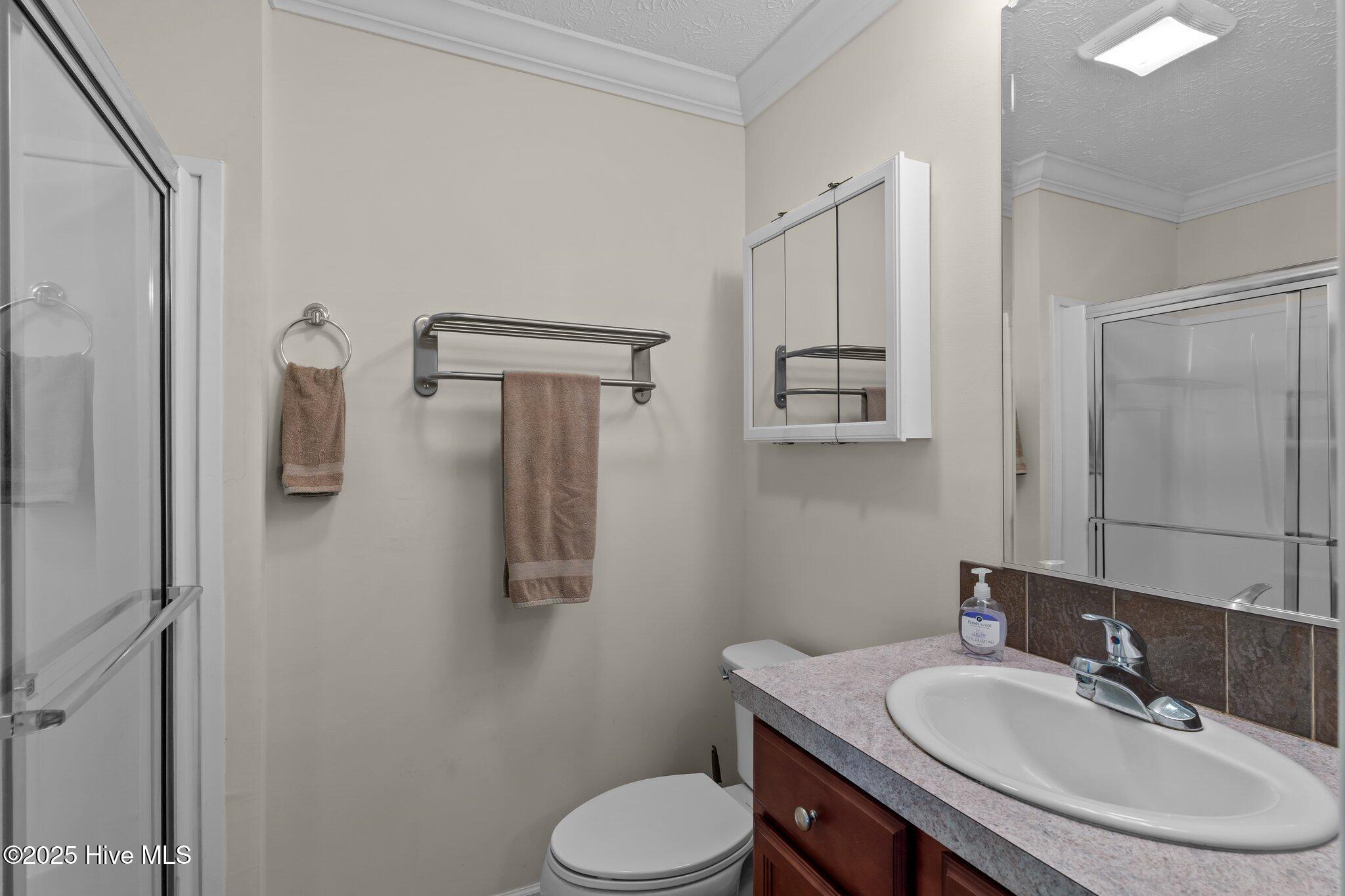 100509442 | Photo 23