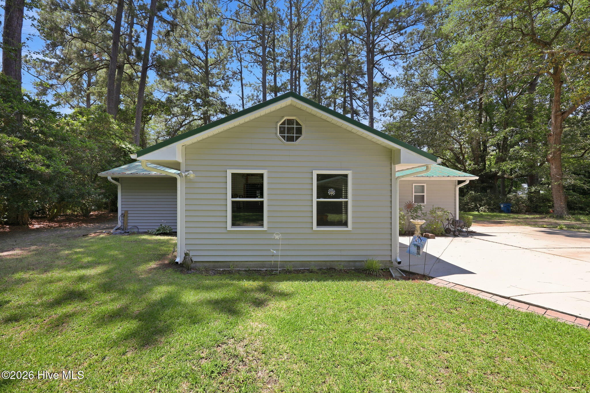 614 Country Club Drive,Arapahoe