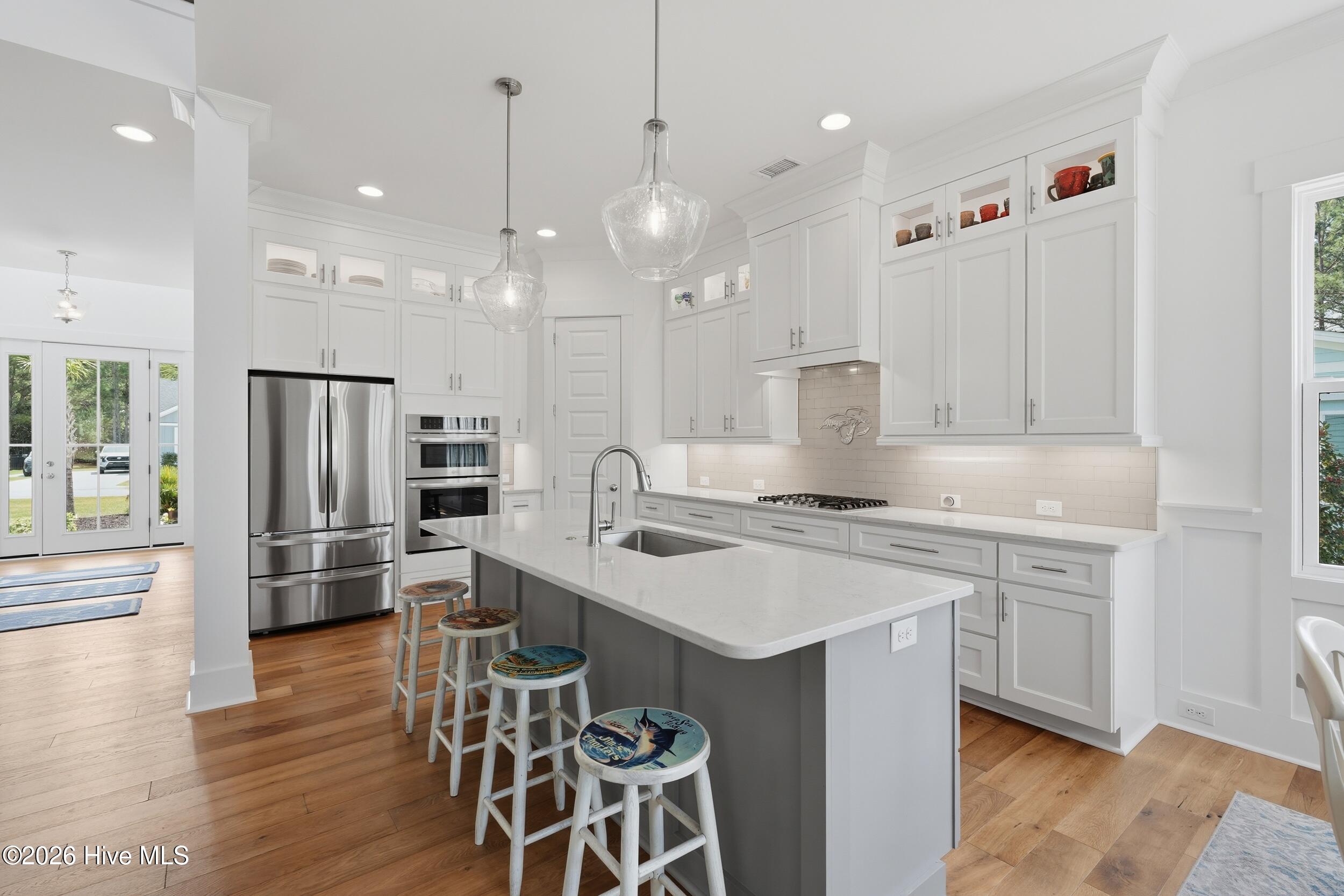 100563980 | Photo 22