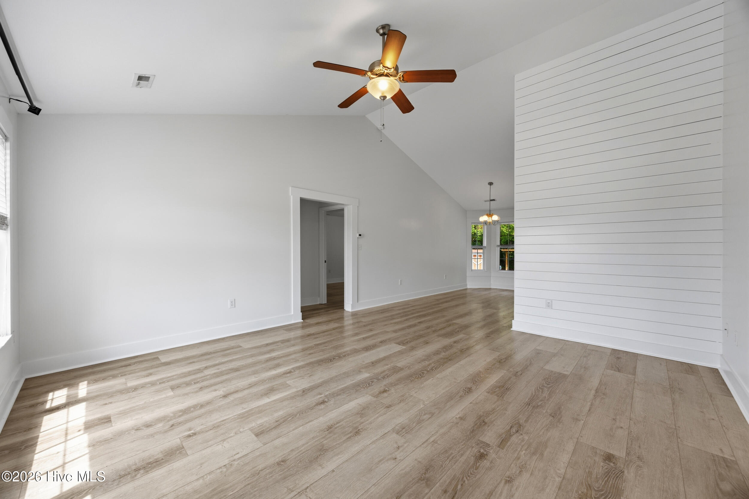 105 Henry Giddeons Drive, Teachey, NC 28464 – photo 9: 5_living room