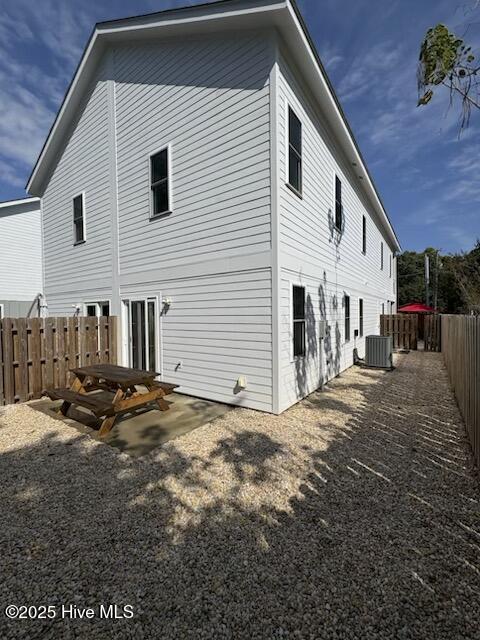 100530108 | Photo 24