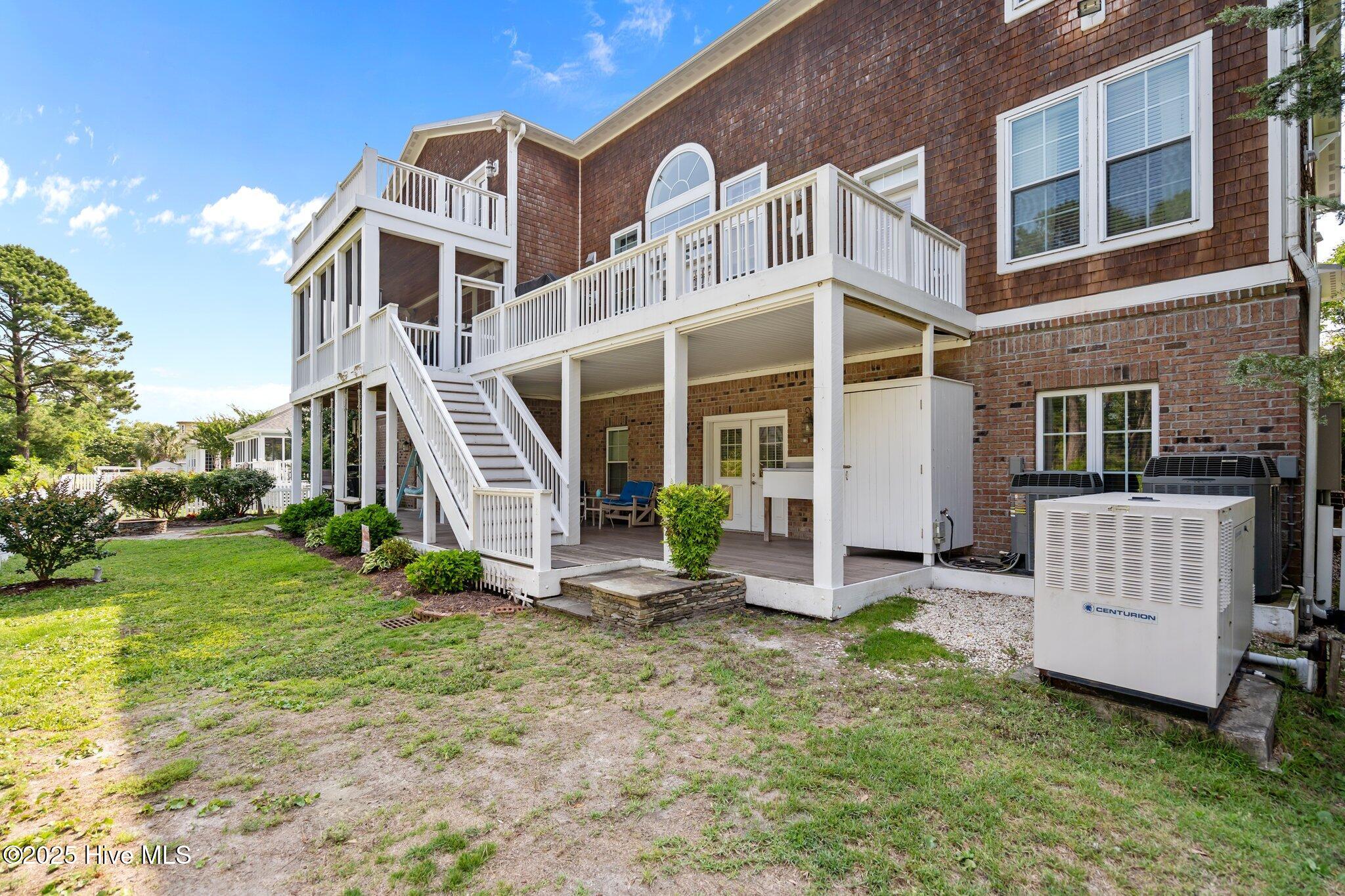 100513091 | Photo 91