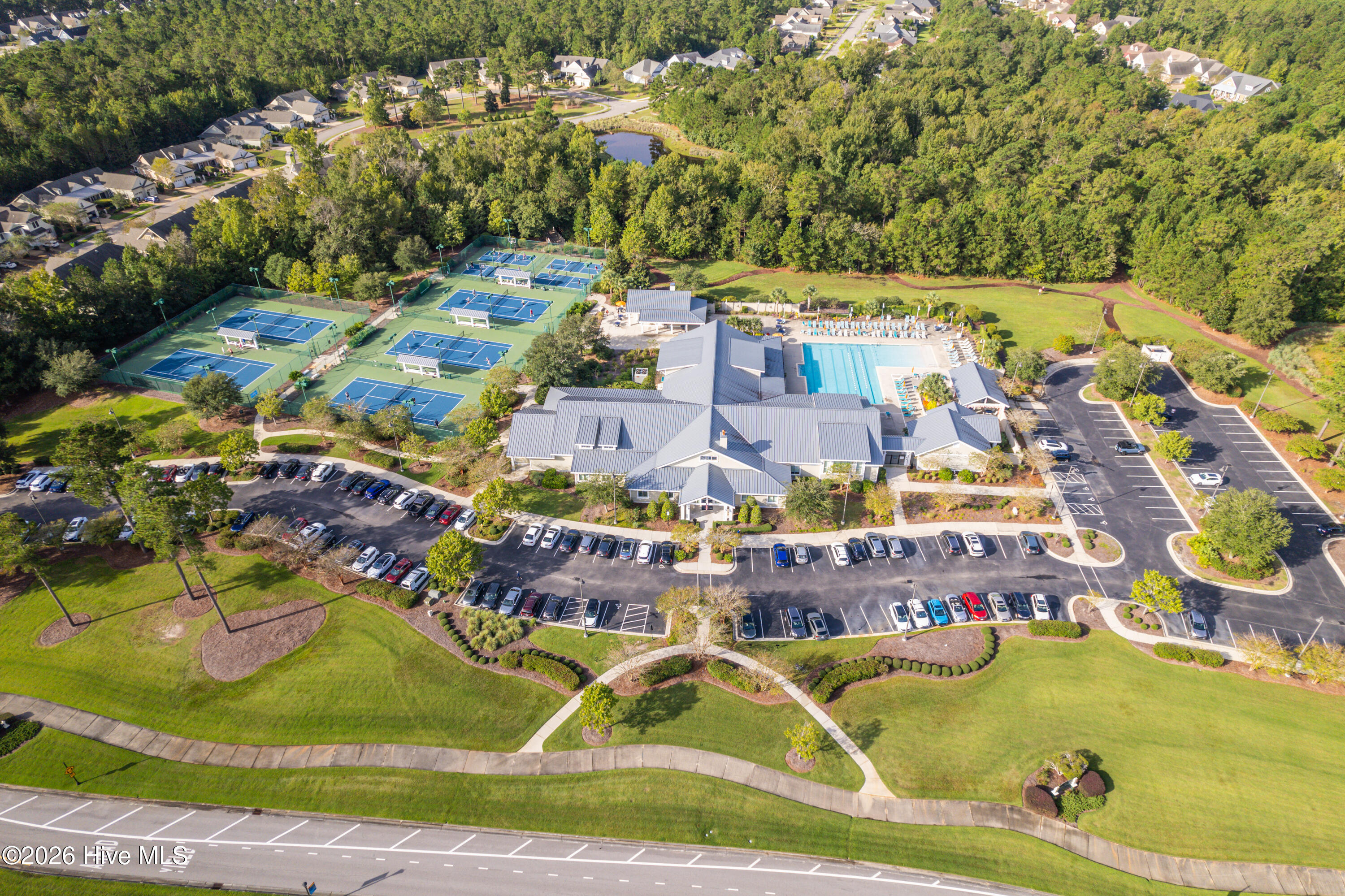 100567650 | Photo 47