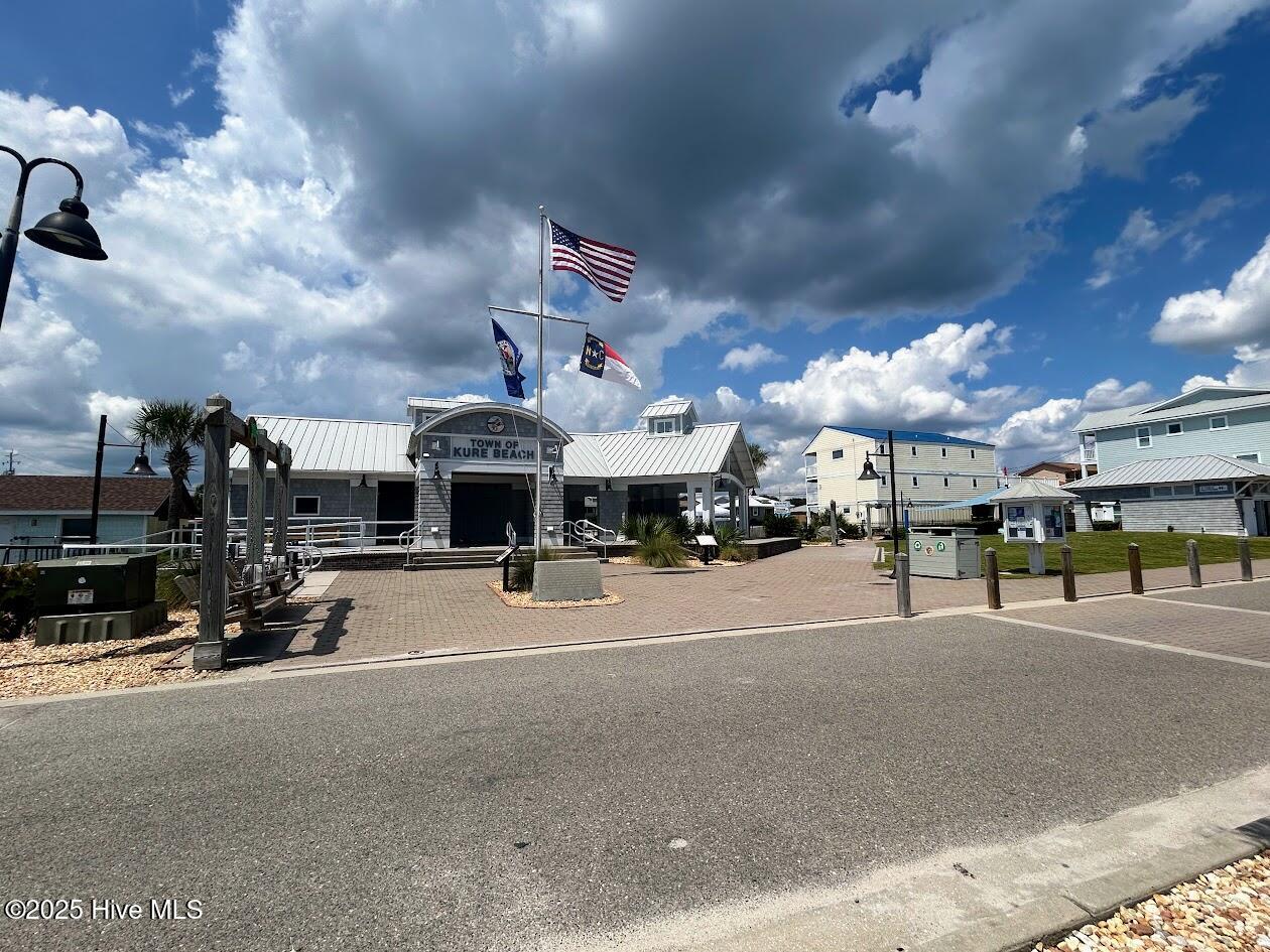 100527040 | Photo 43