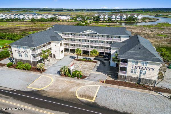 100569590 | Photo 35