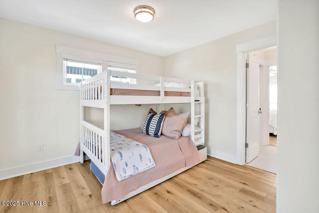 100541995 | Photo 24