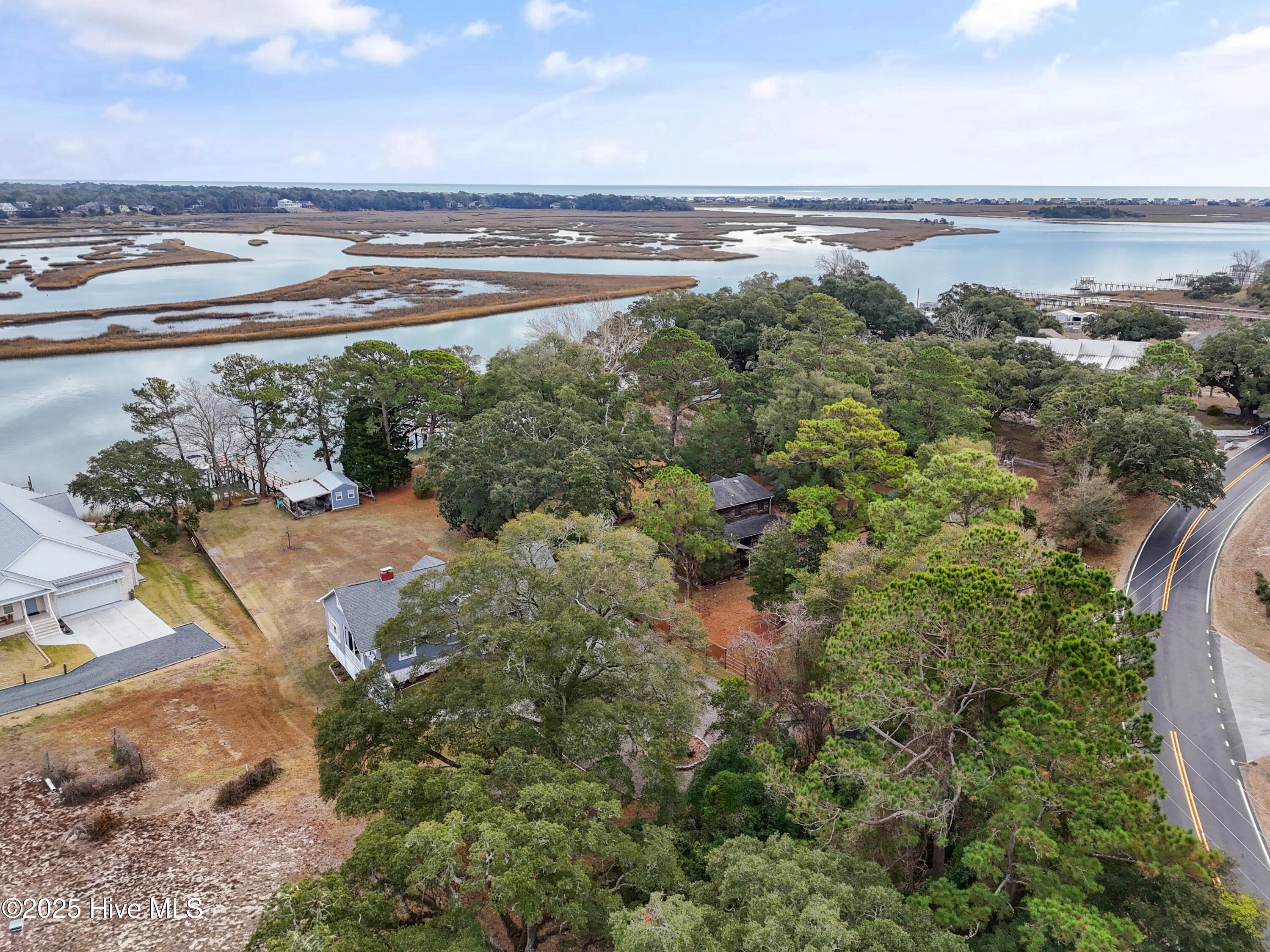 100544139 | Photo 75