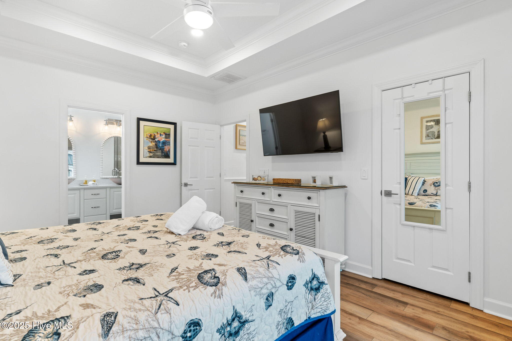 100513895 | Photo 53