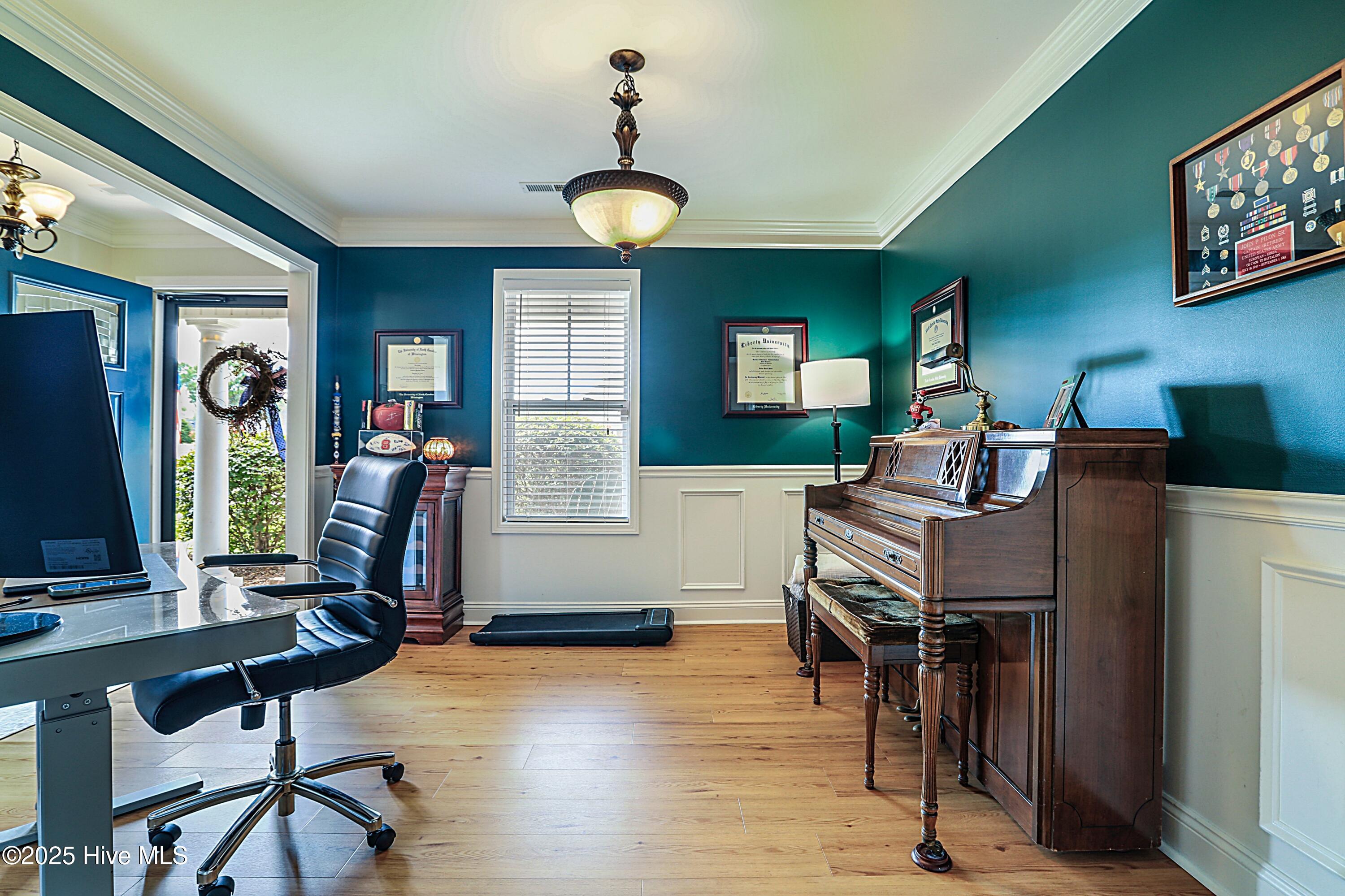 100541806 | Photo 26