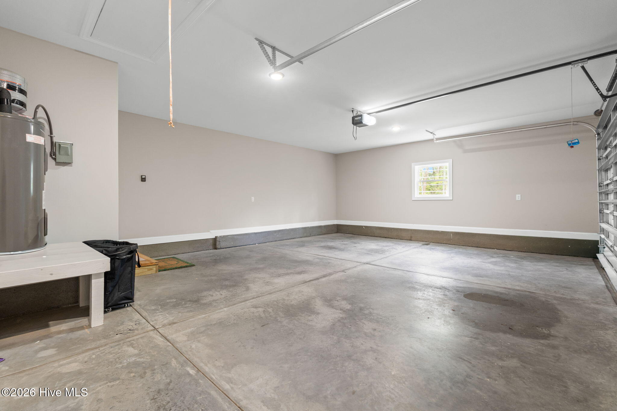 100565582 | Photo 34