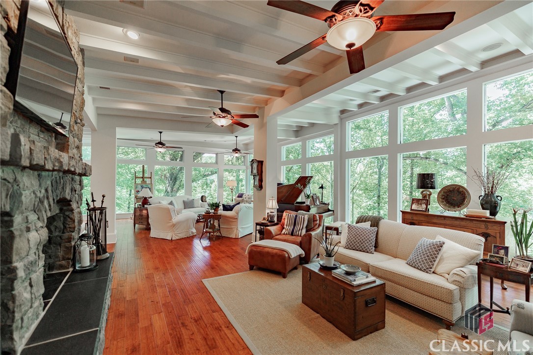 210 Riverview Road