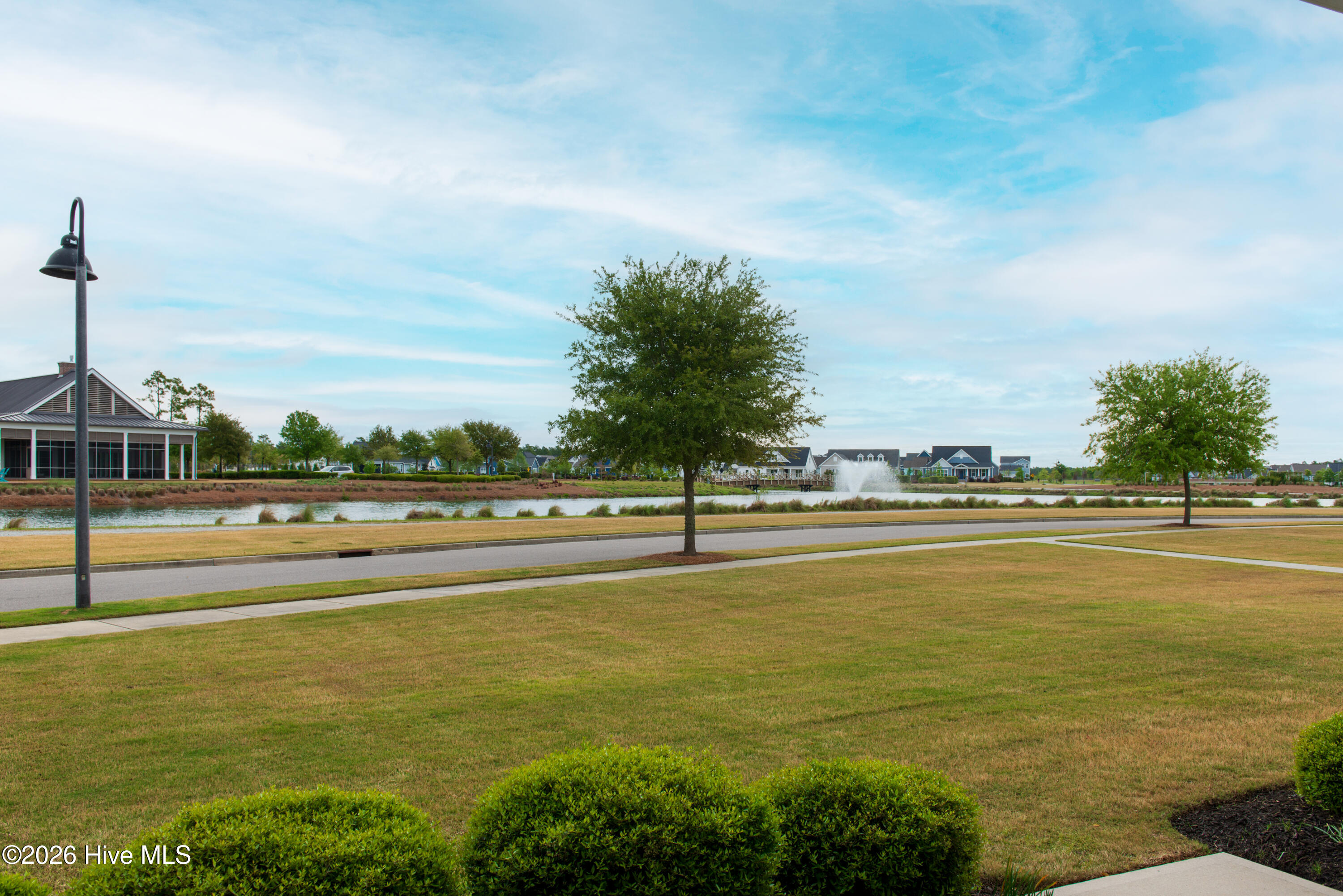 100568036 | Photo 71