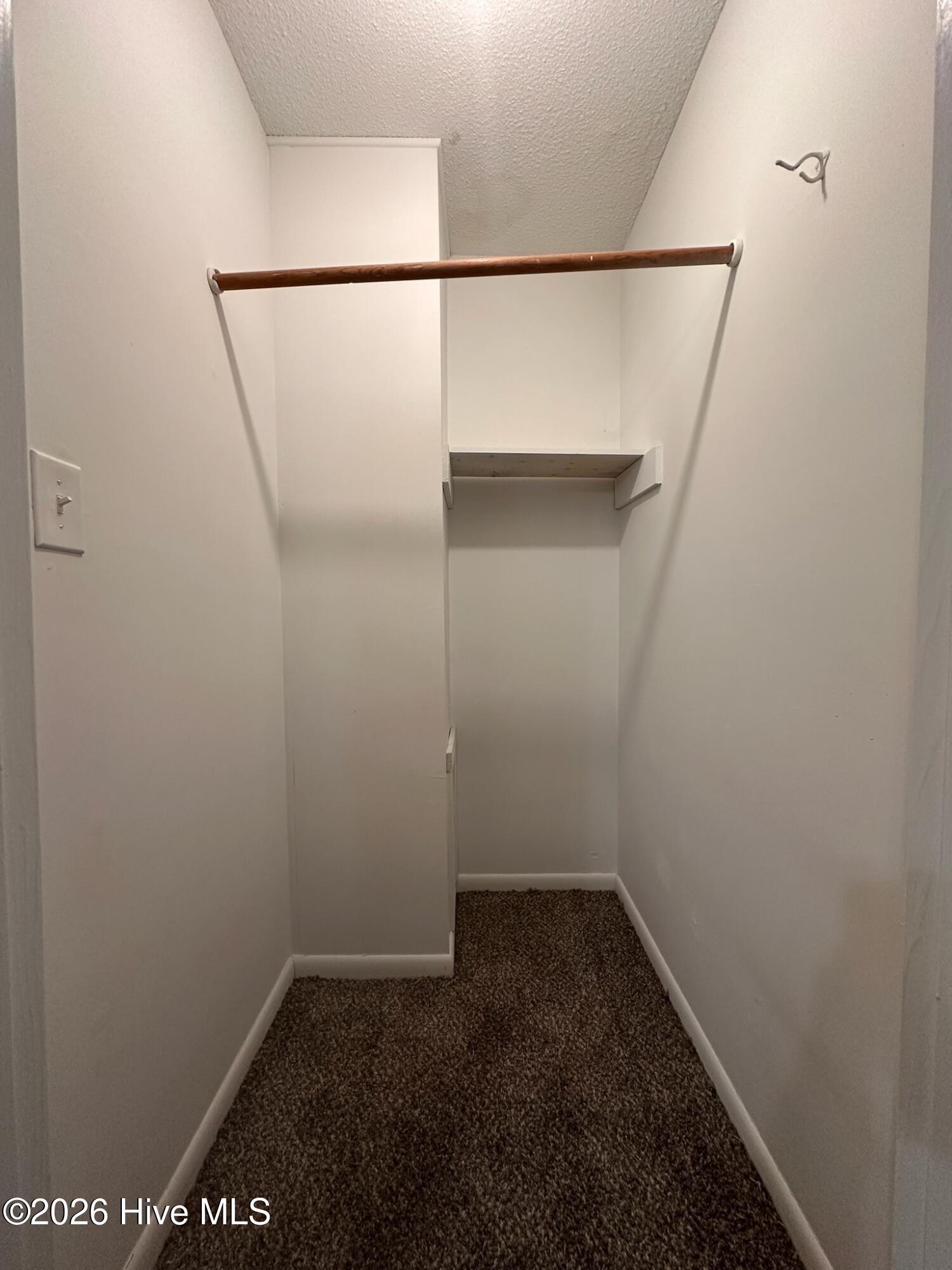 100550435 | Photo 20