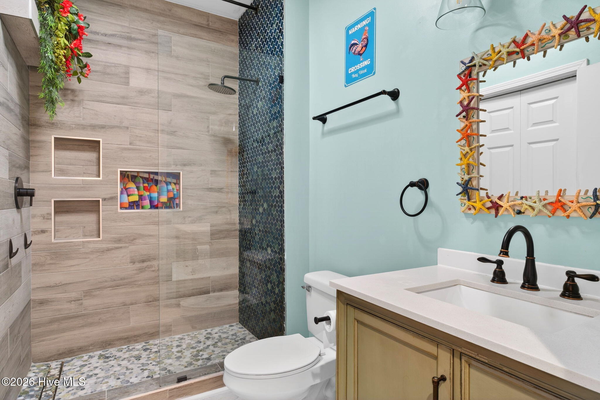 100558580 | Photo 23