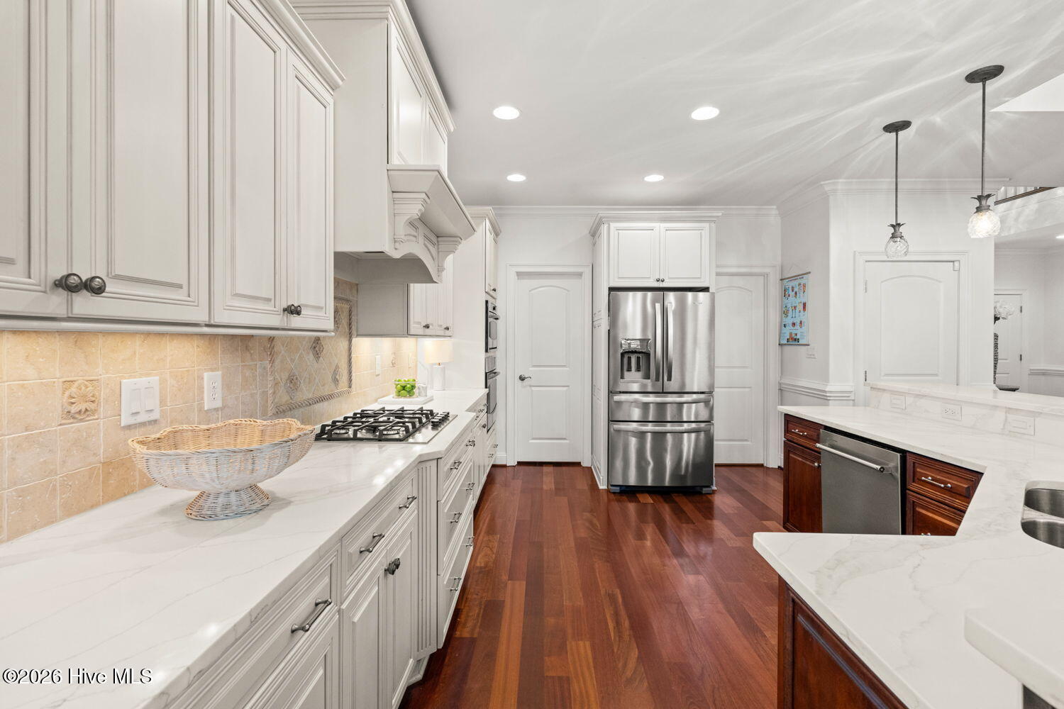 100566570 | Photo 13