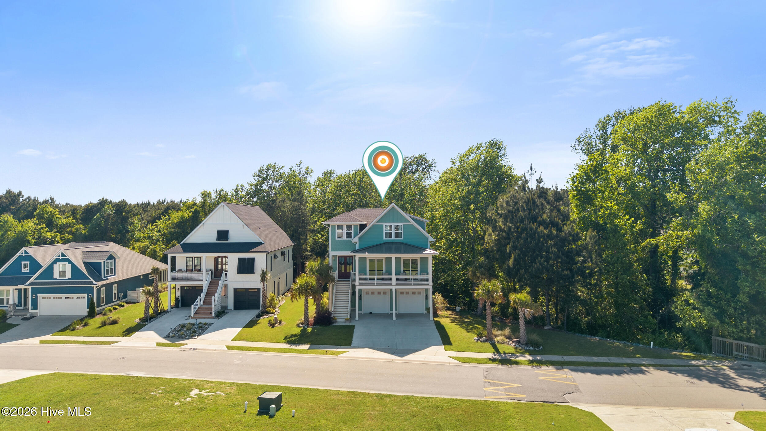 100570688 | Photo 71