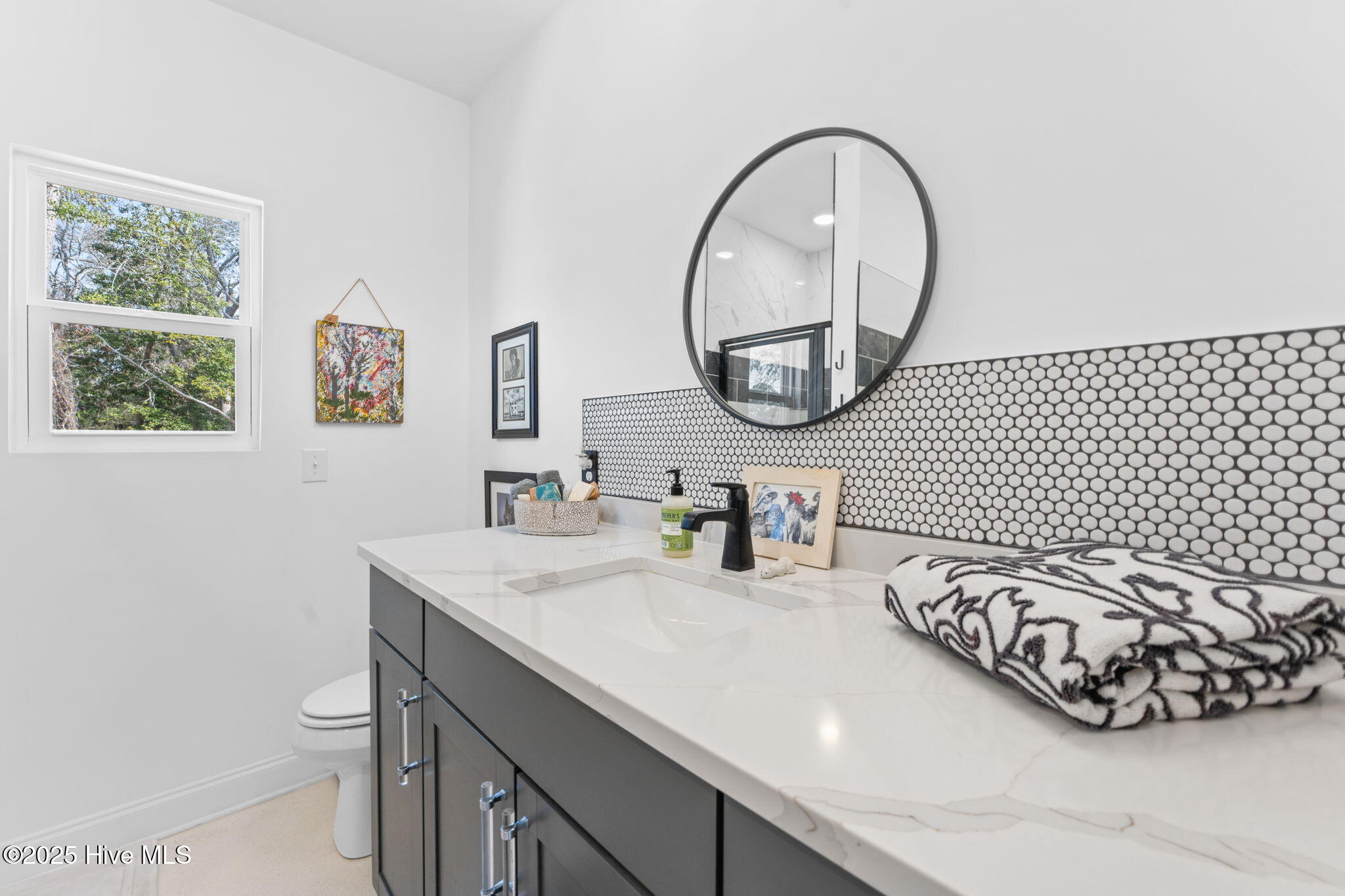 100528338 | Photo 54