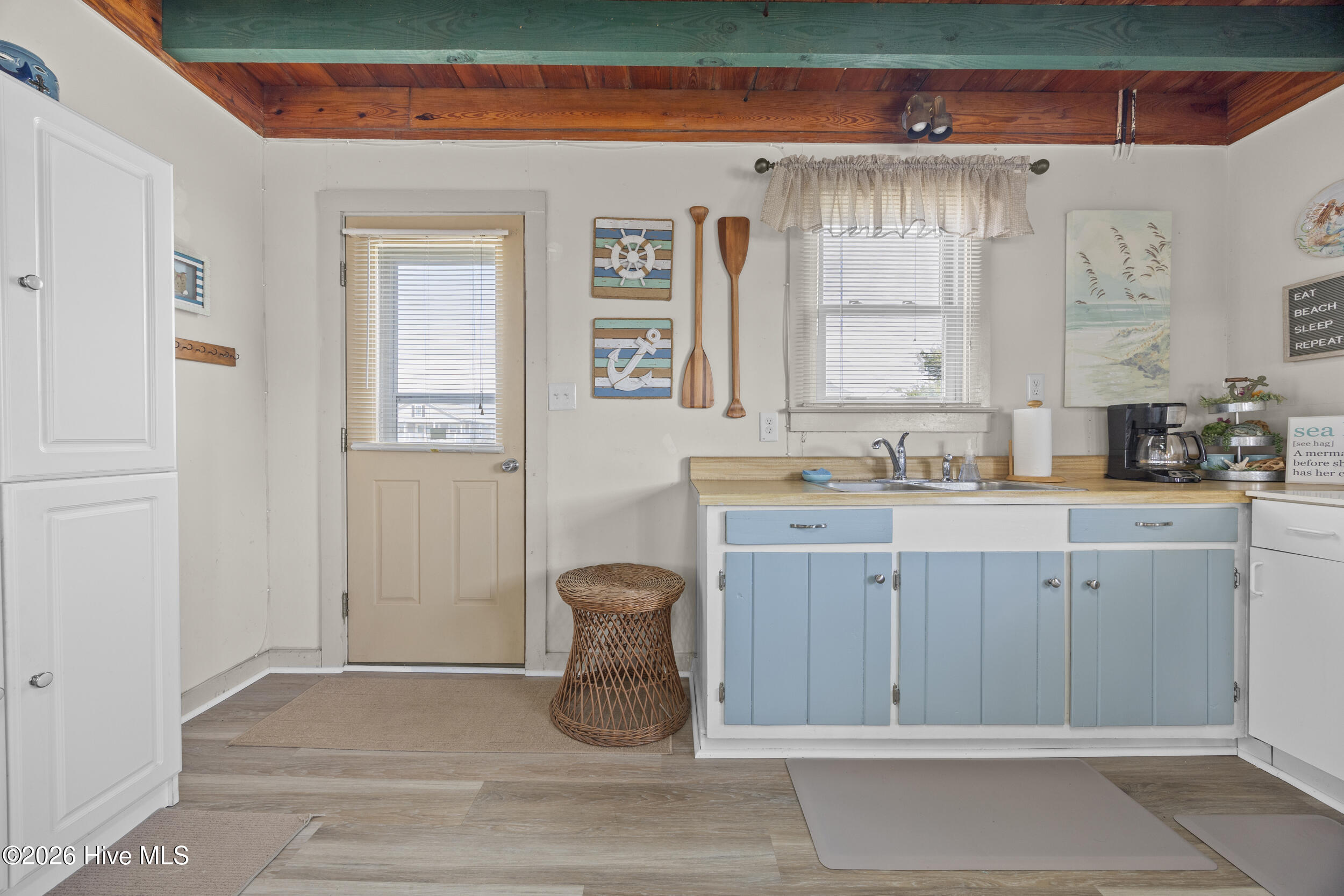 100563115 | Photo 31