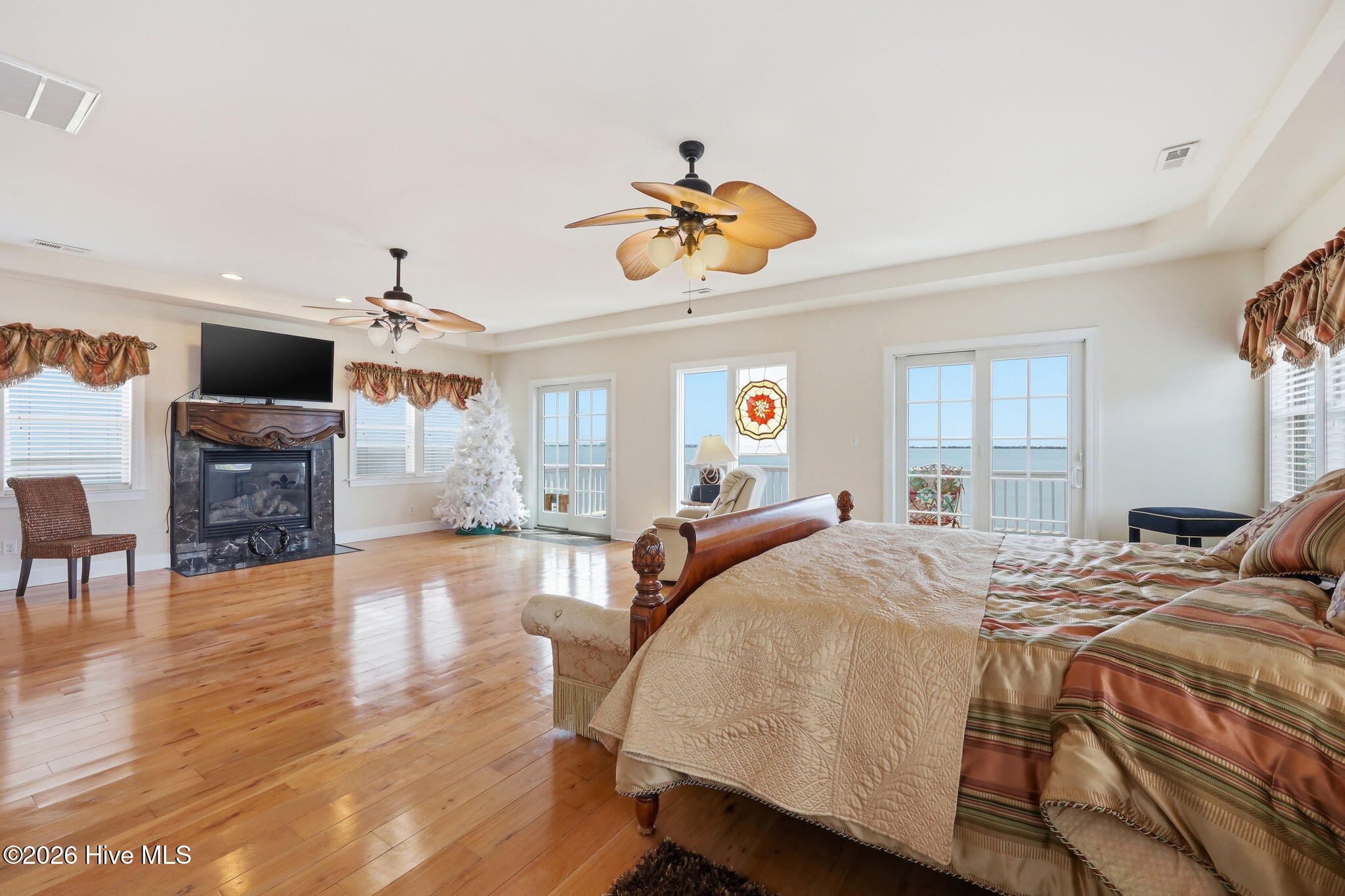 103 Waterfront Avenue,Newport