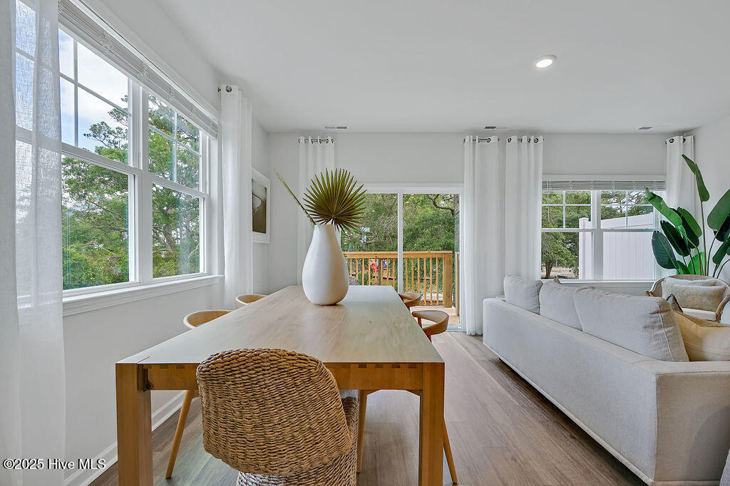 100517951 | Photo 11