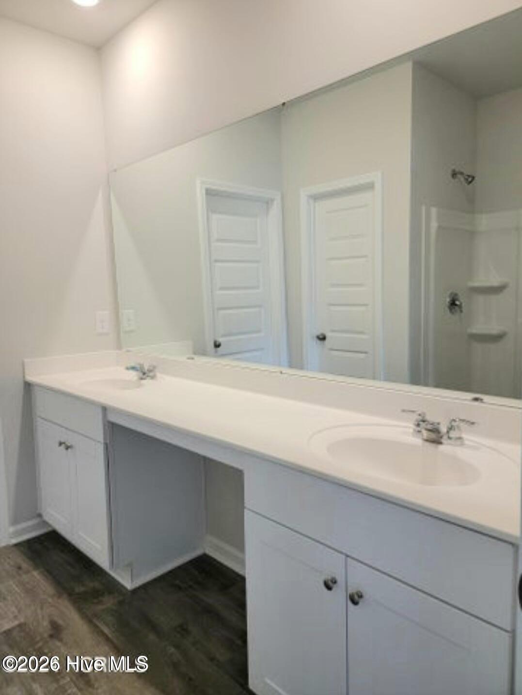 100564971 | Photo 16