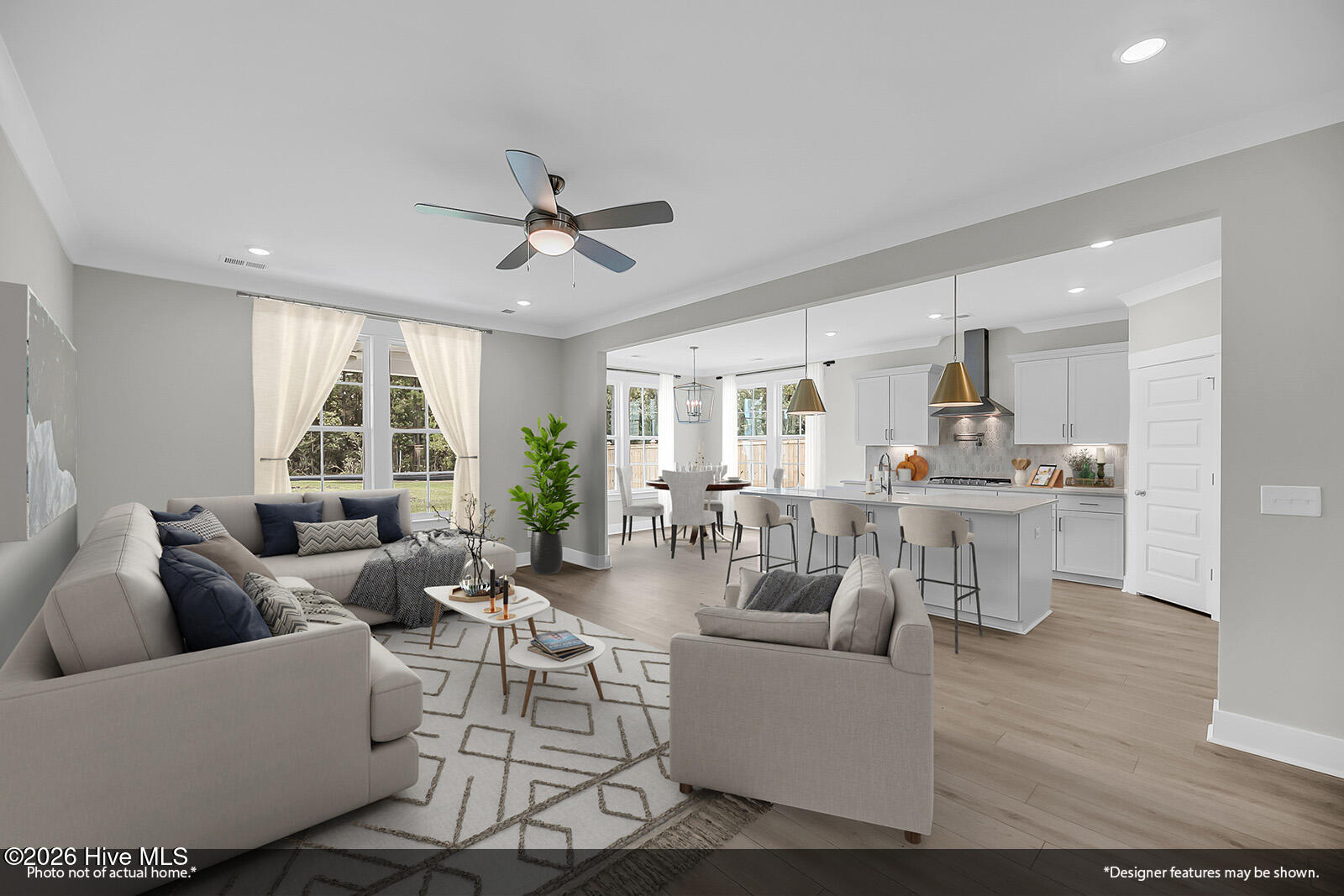 100569638 | Photo 22