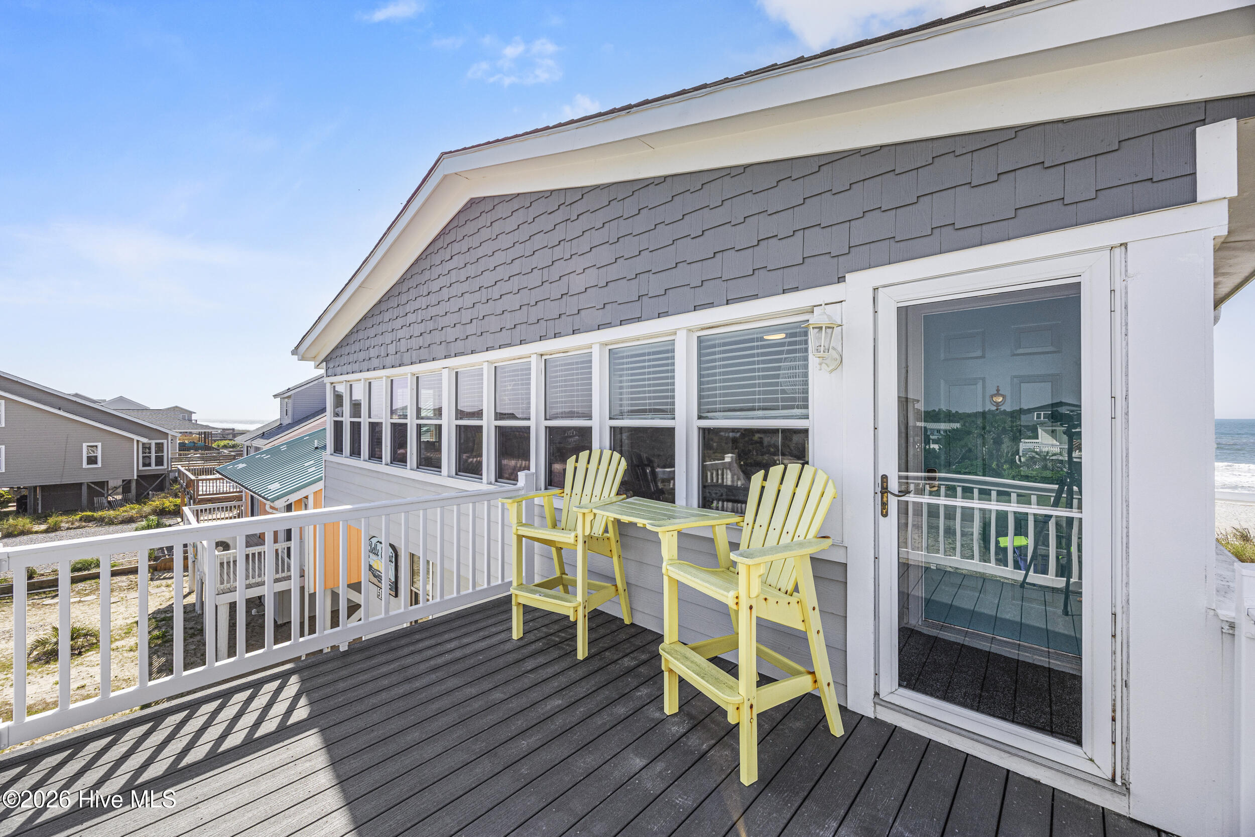 100568545 | Photo 18