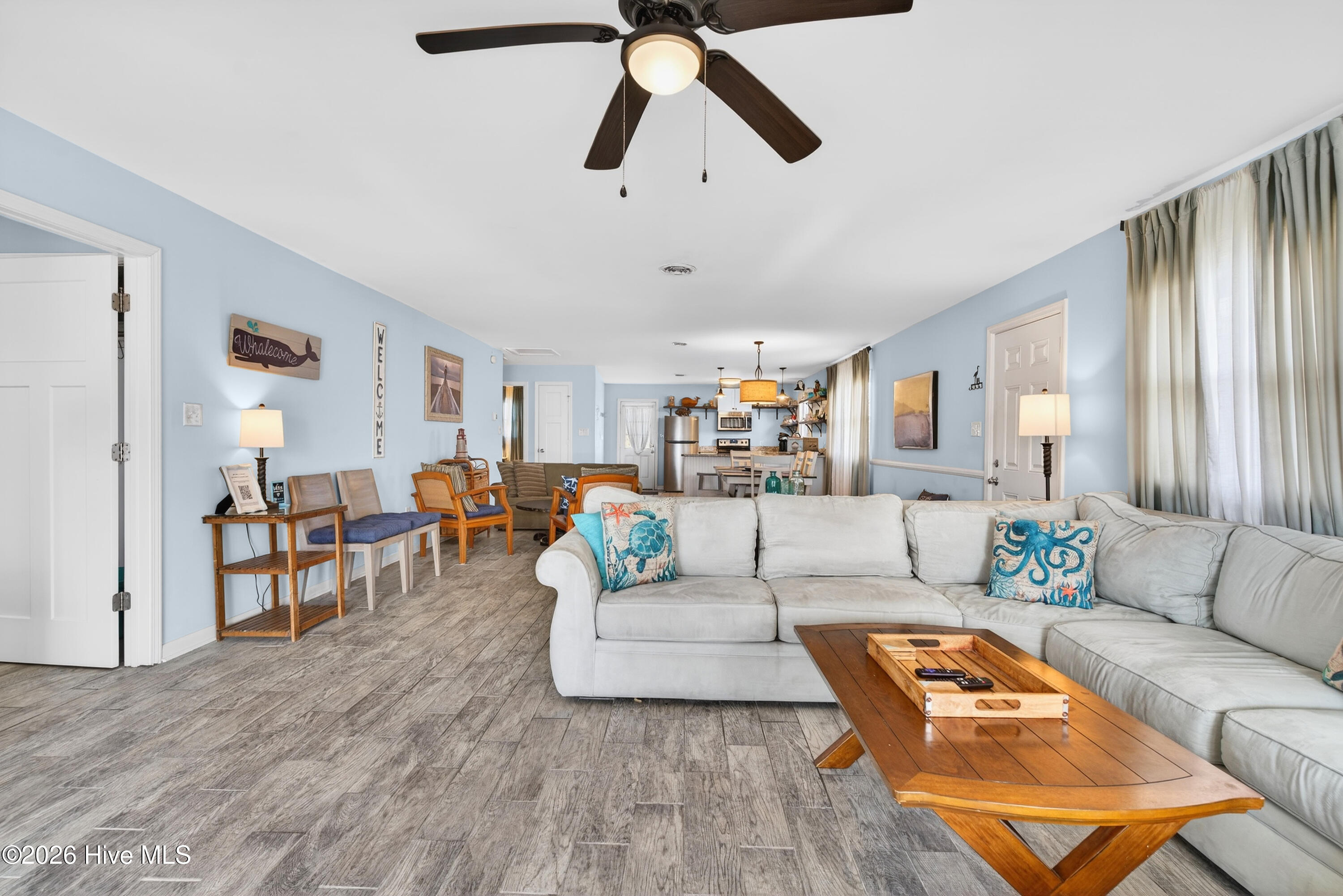 100560758 | Photo 17