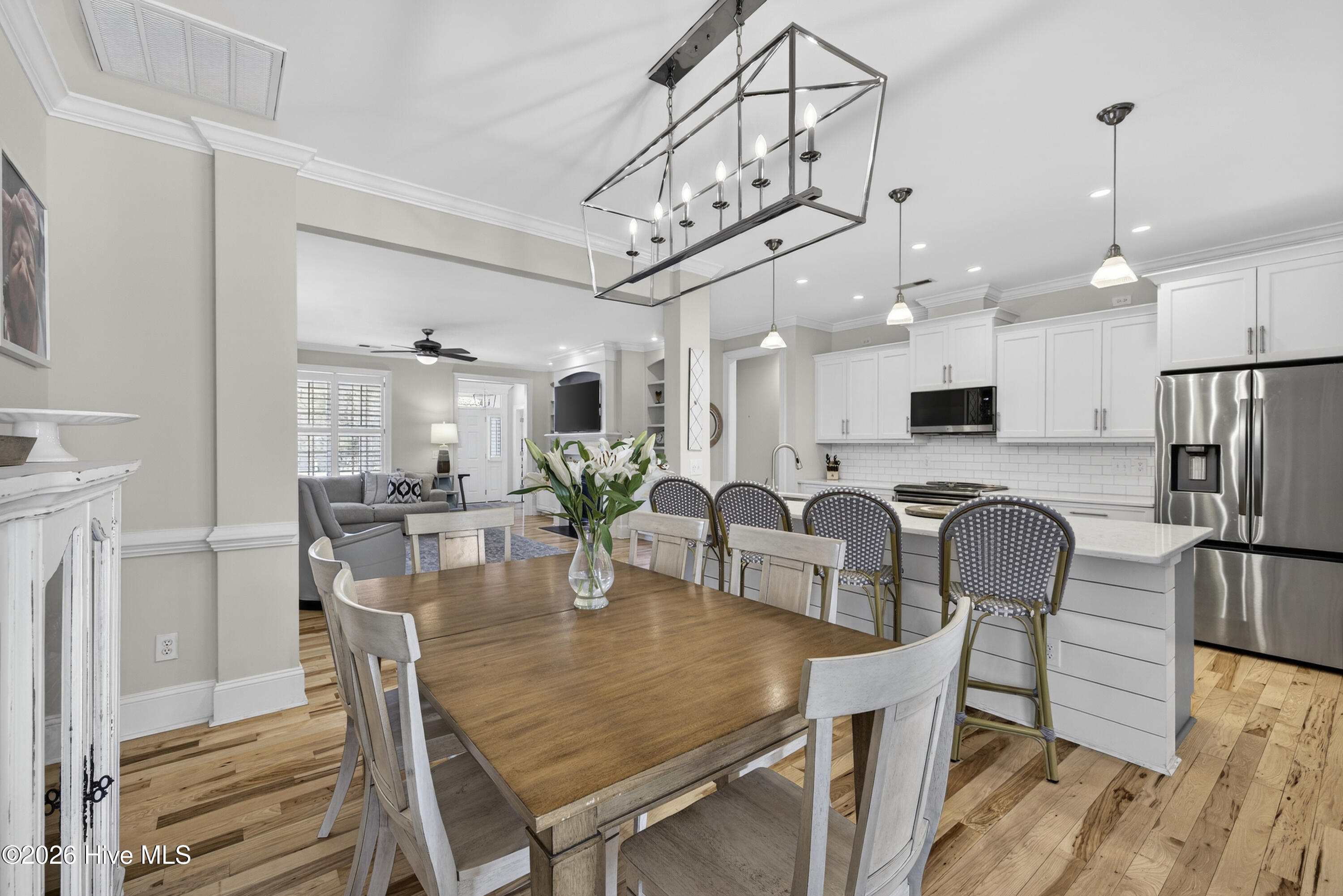 100564705 | Photo 19