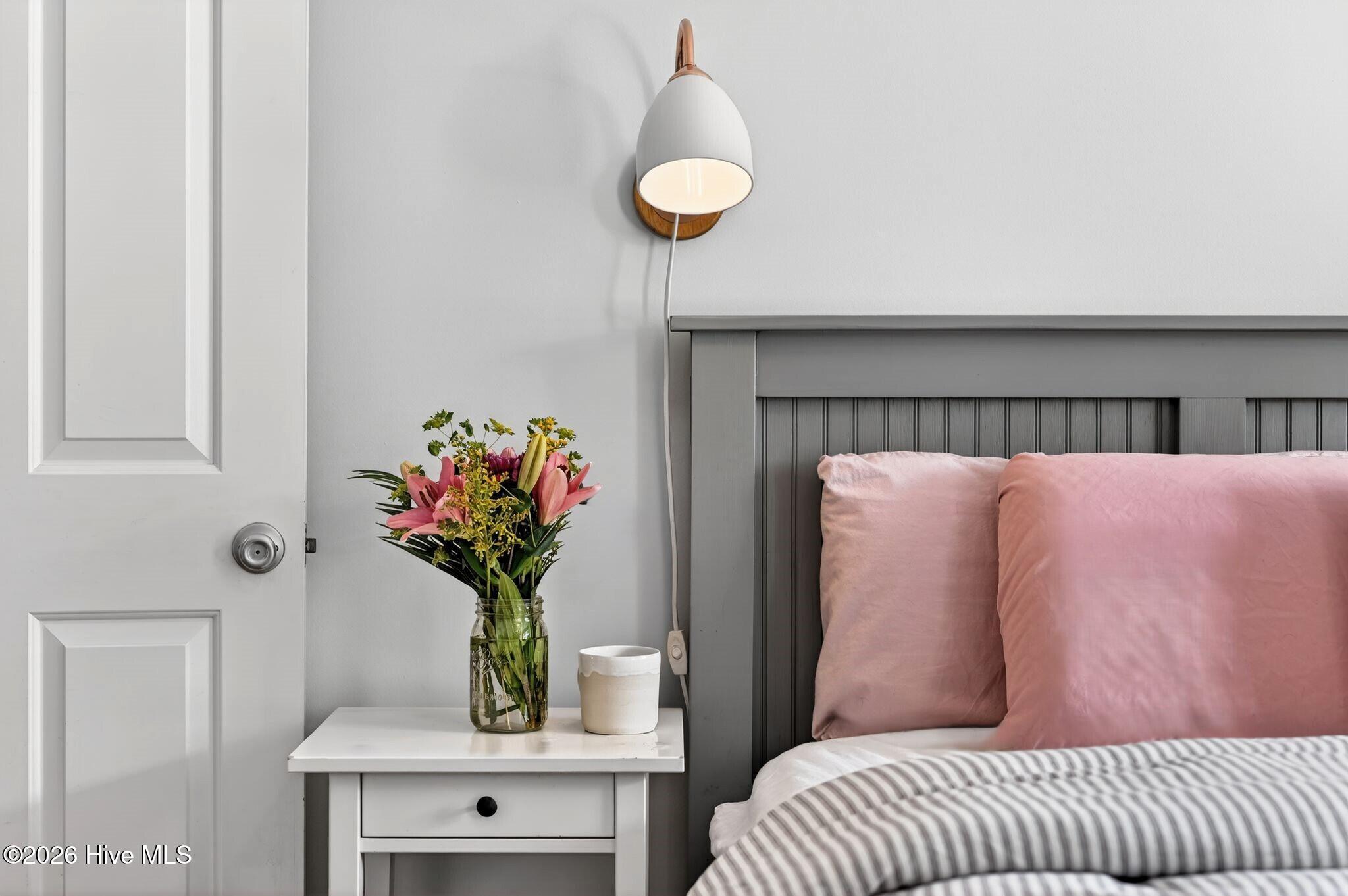 100569921 | Photo 24