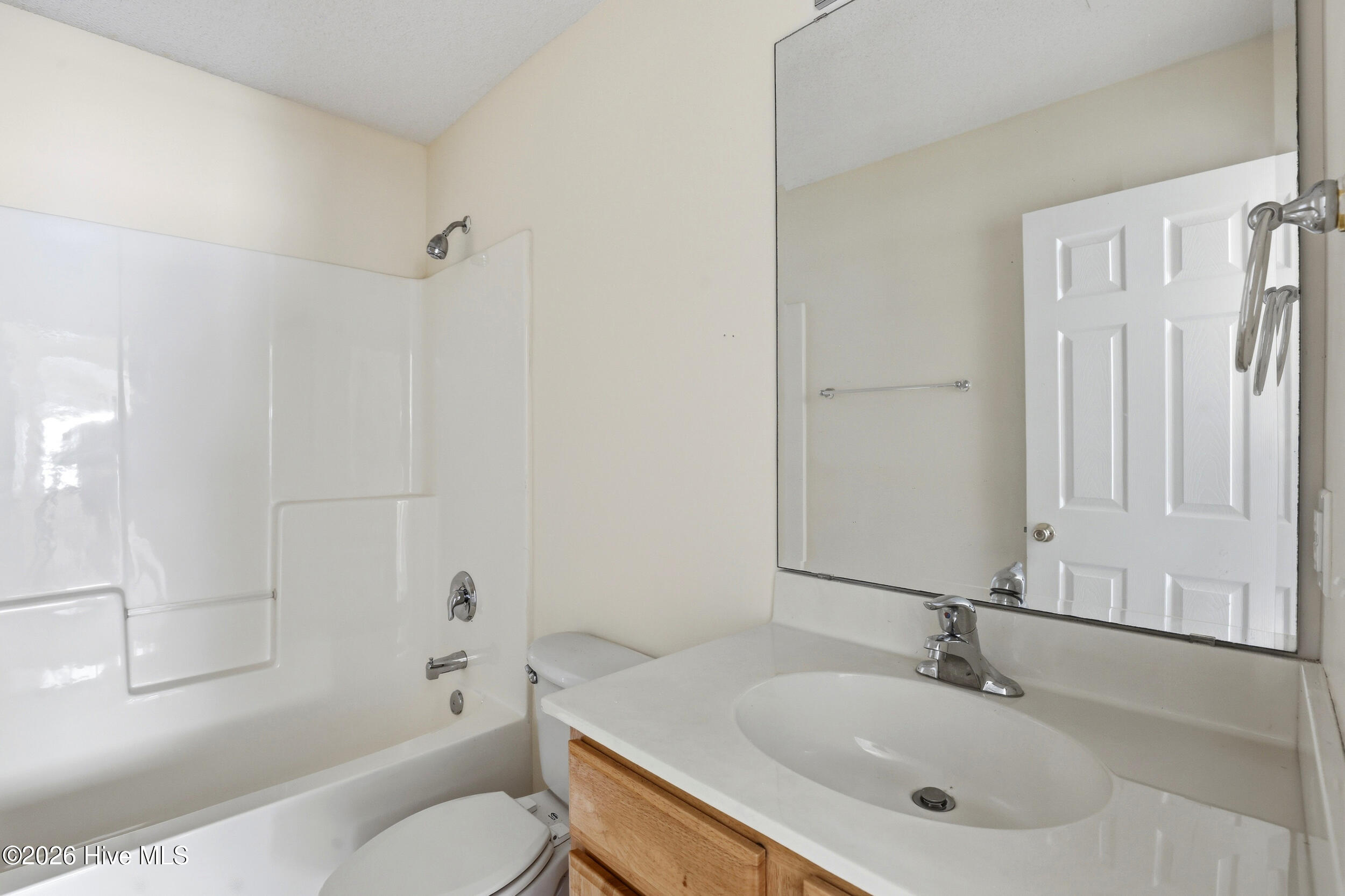 100568655 | Photo 20