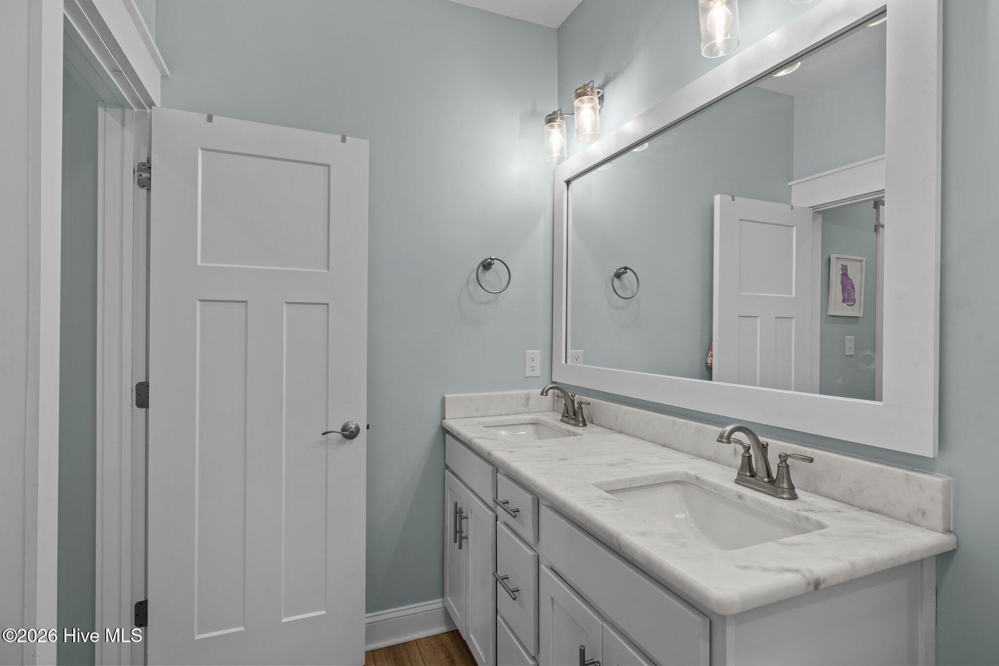 Hall bathroom for bedroom 3 and 4- Double Sinks