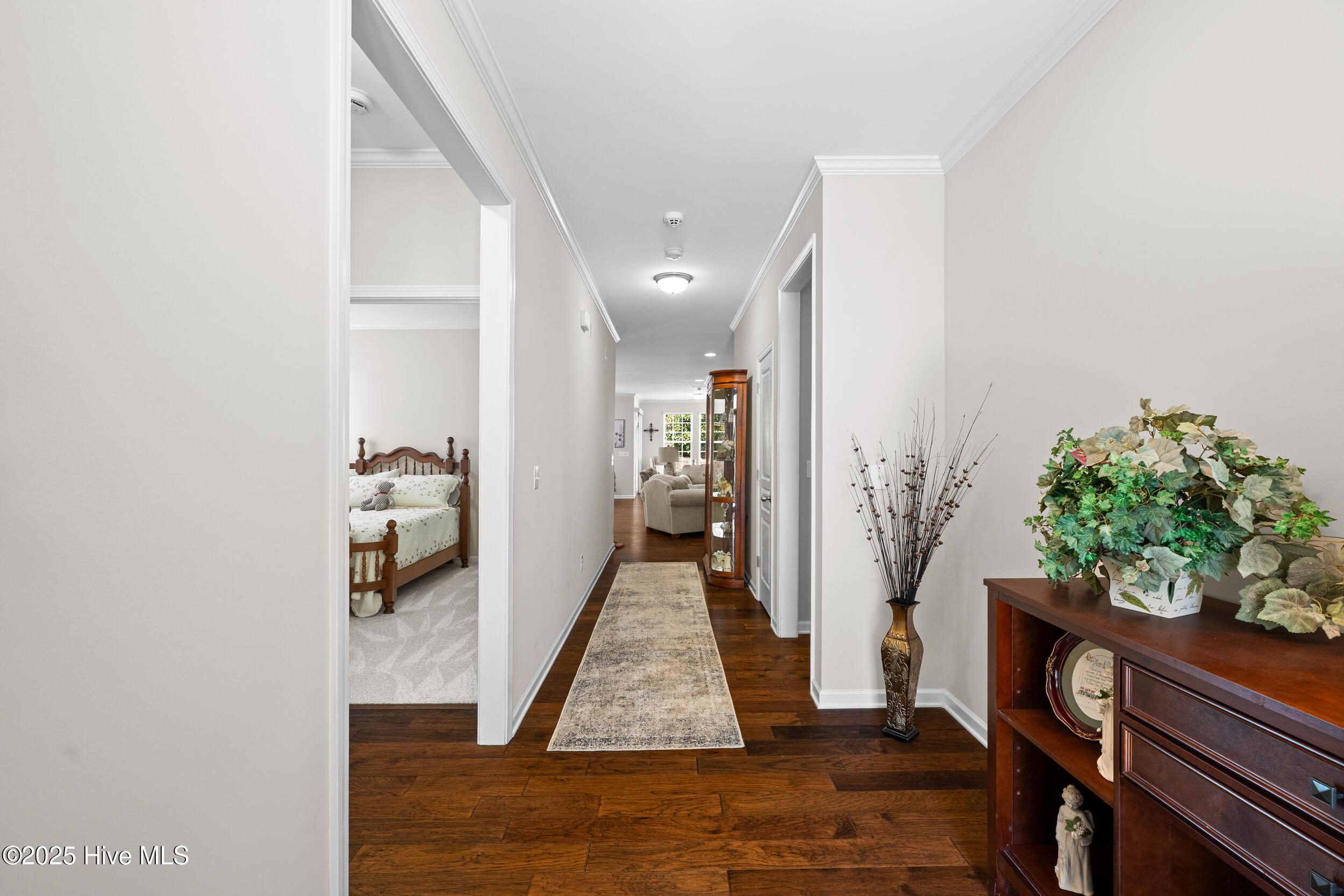 1101 redwood valley ln, foyer