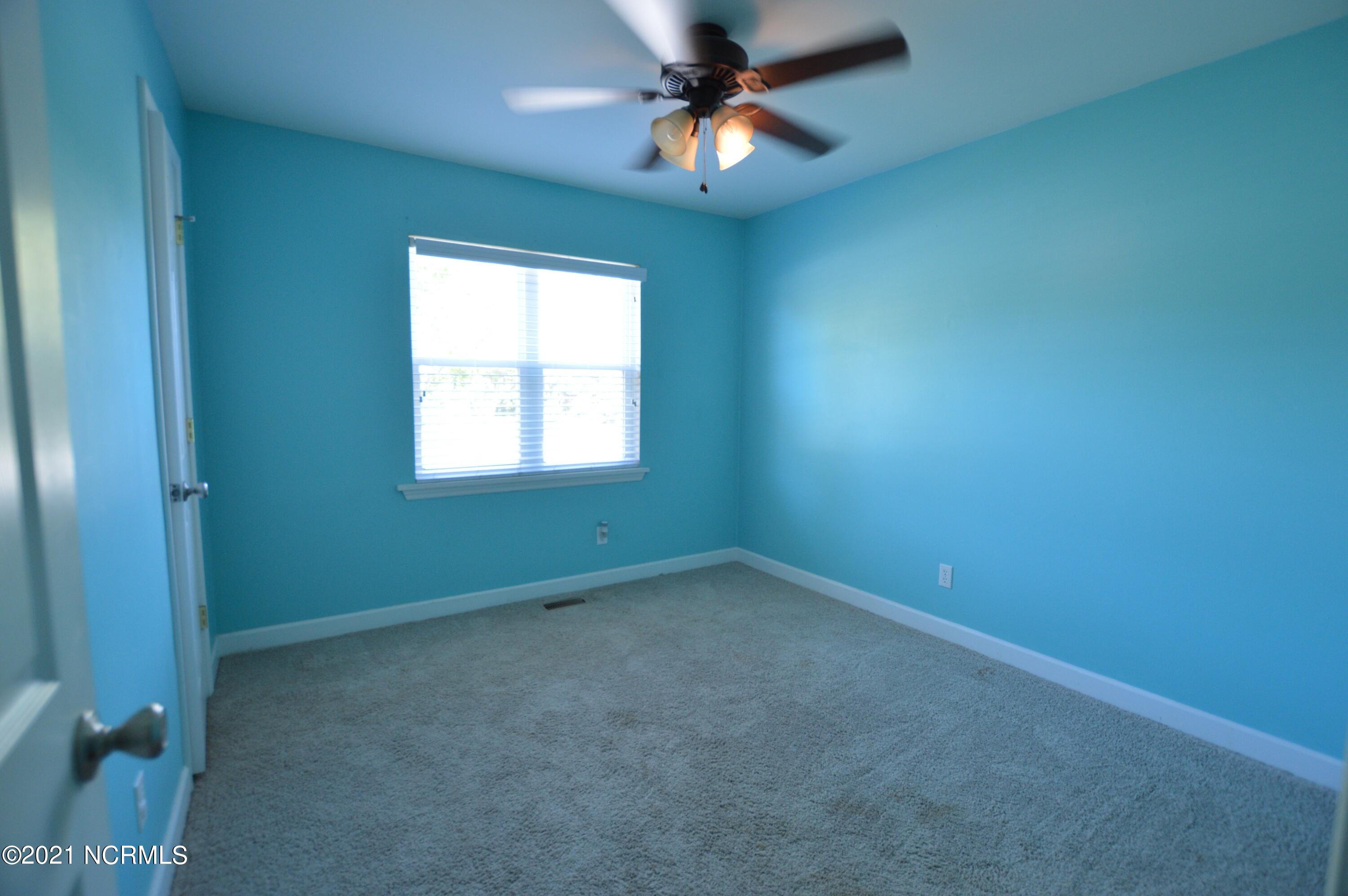 100562914 | Photo 21