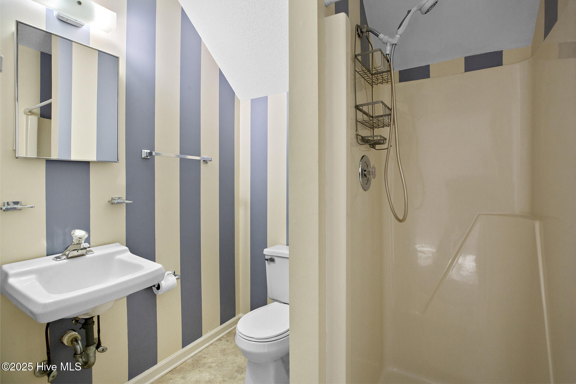 100541648 | Photo 43