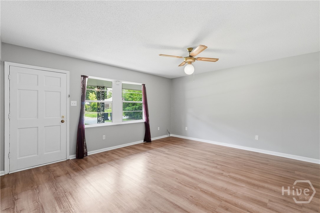 Homes for sale in Savannah, GA | 4 Lucian Cir, Savannah, GA 31406 | MLS# SA357948