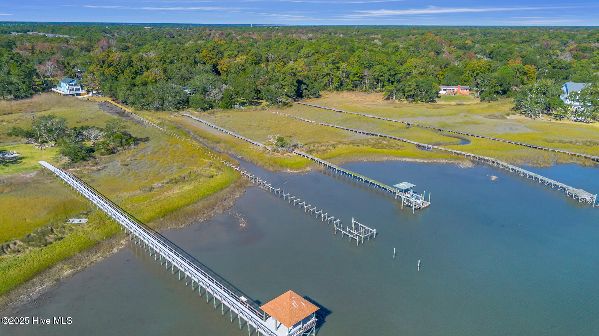 100539388 | Photo 66