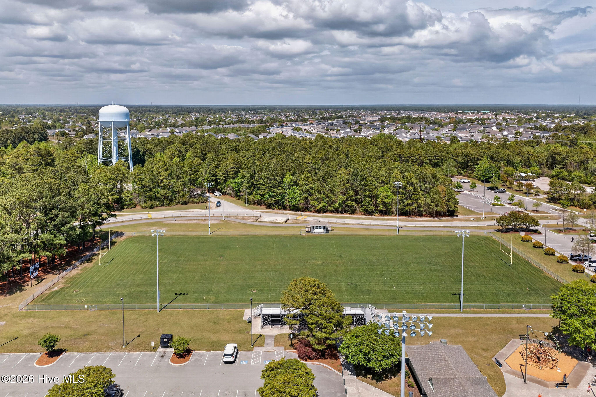 100566327 | Photo 48