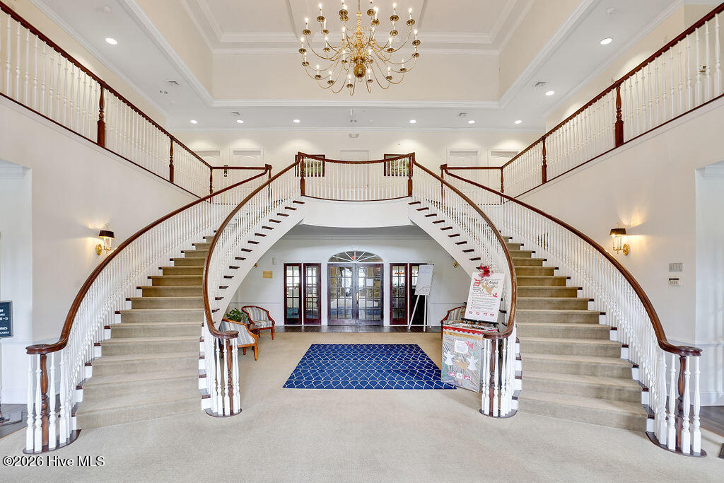 100567236 | Photo 12