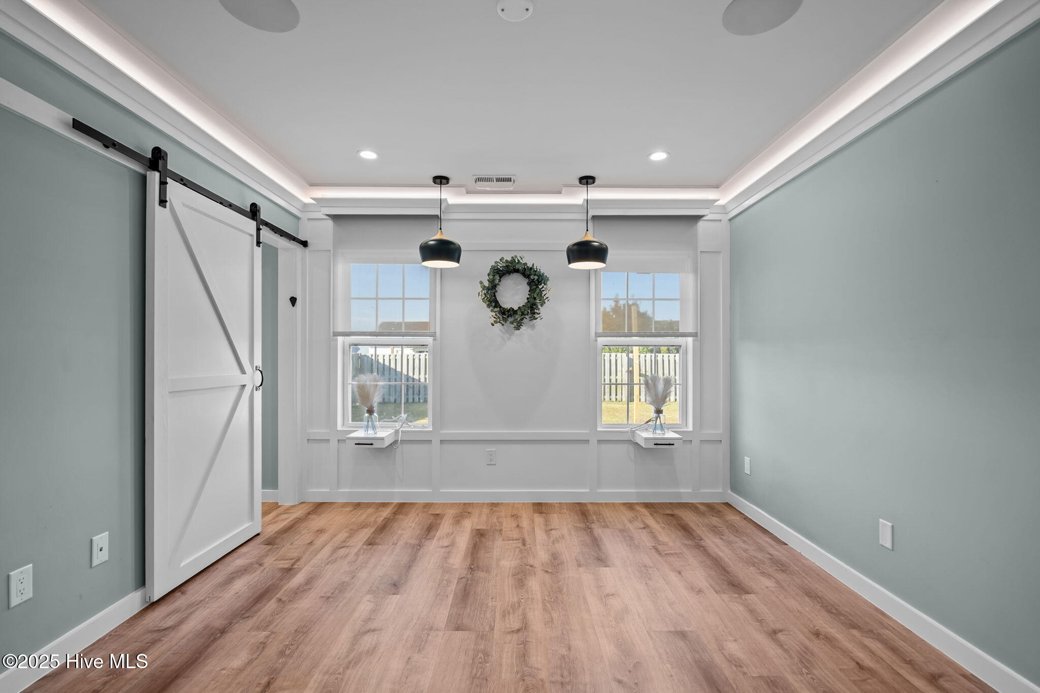 100537521 | Photo 19