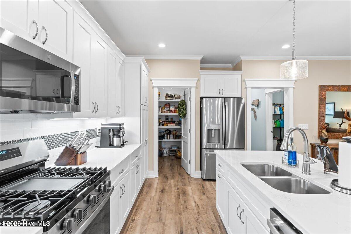 100547880 | Photo 20