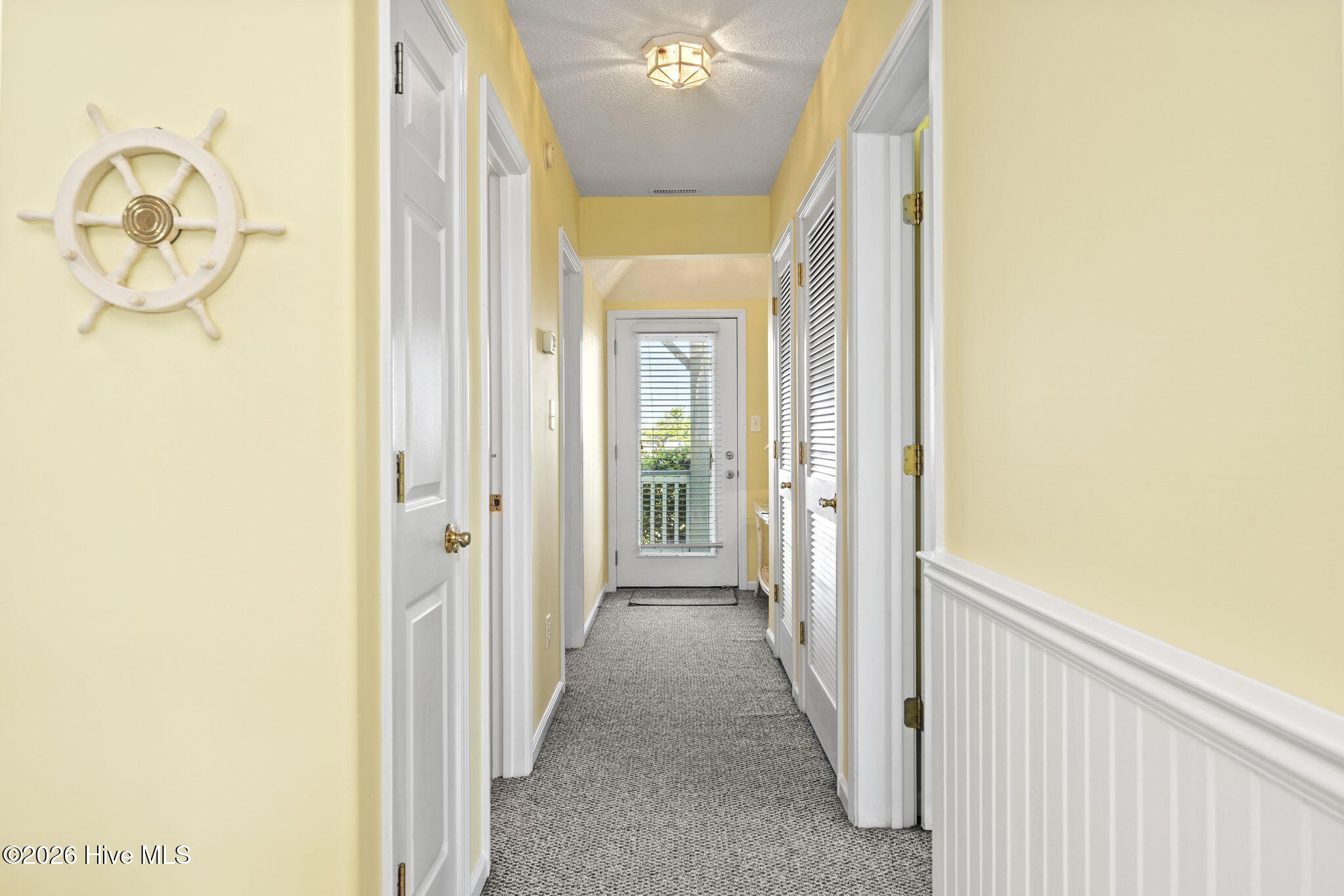 100566433 | Photo 22