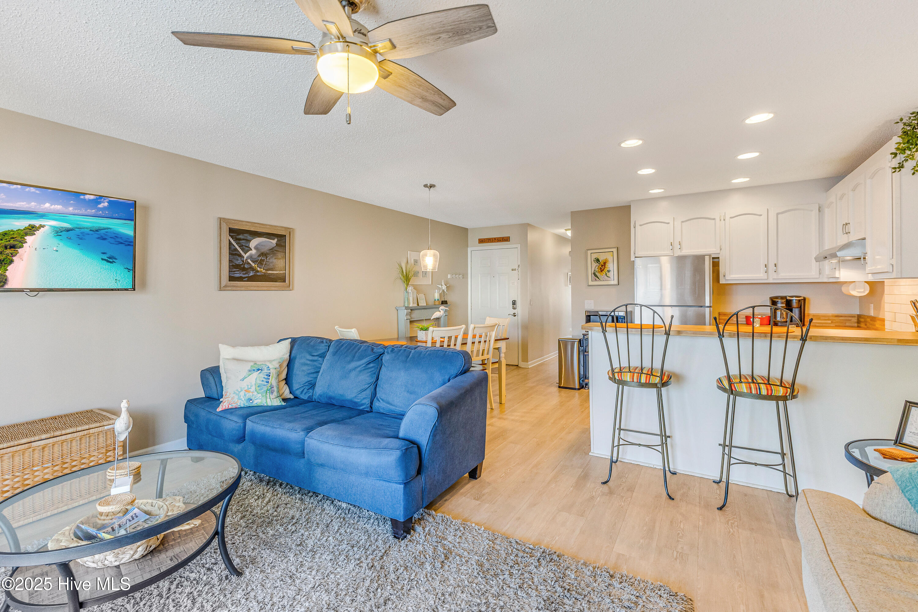 100540902 | Photo 15