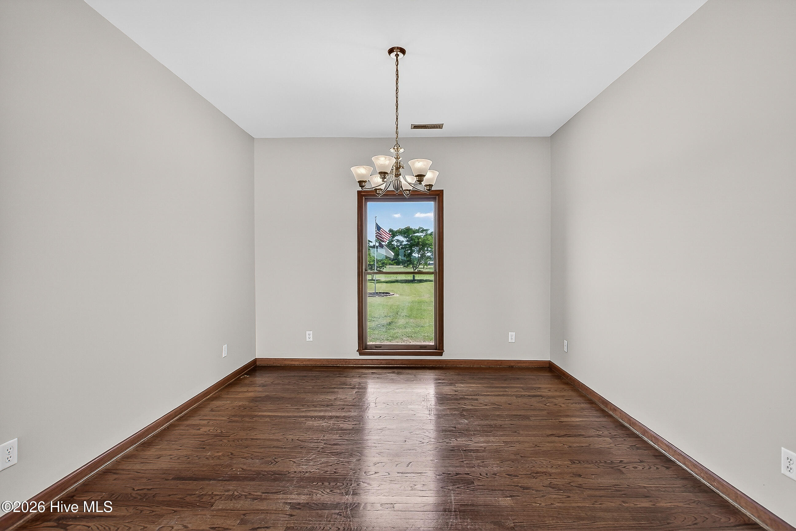 2732 White Oak River Road,Maysville