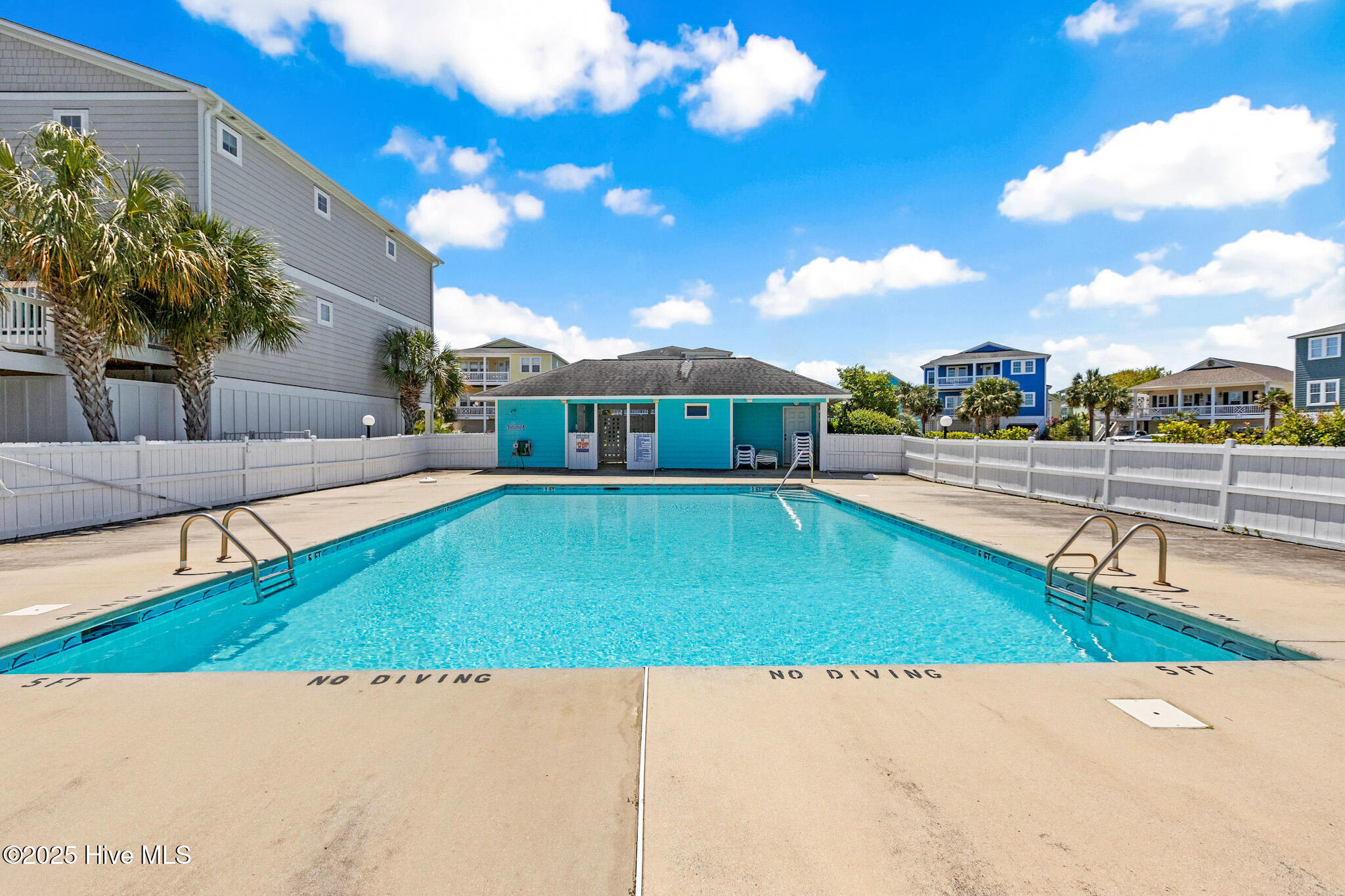 100546742 | Photo 52