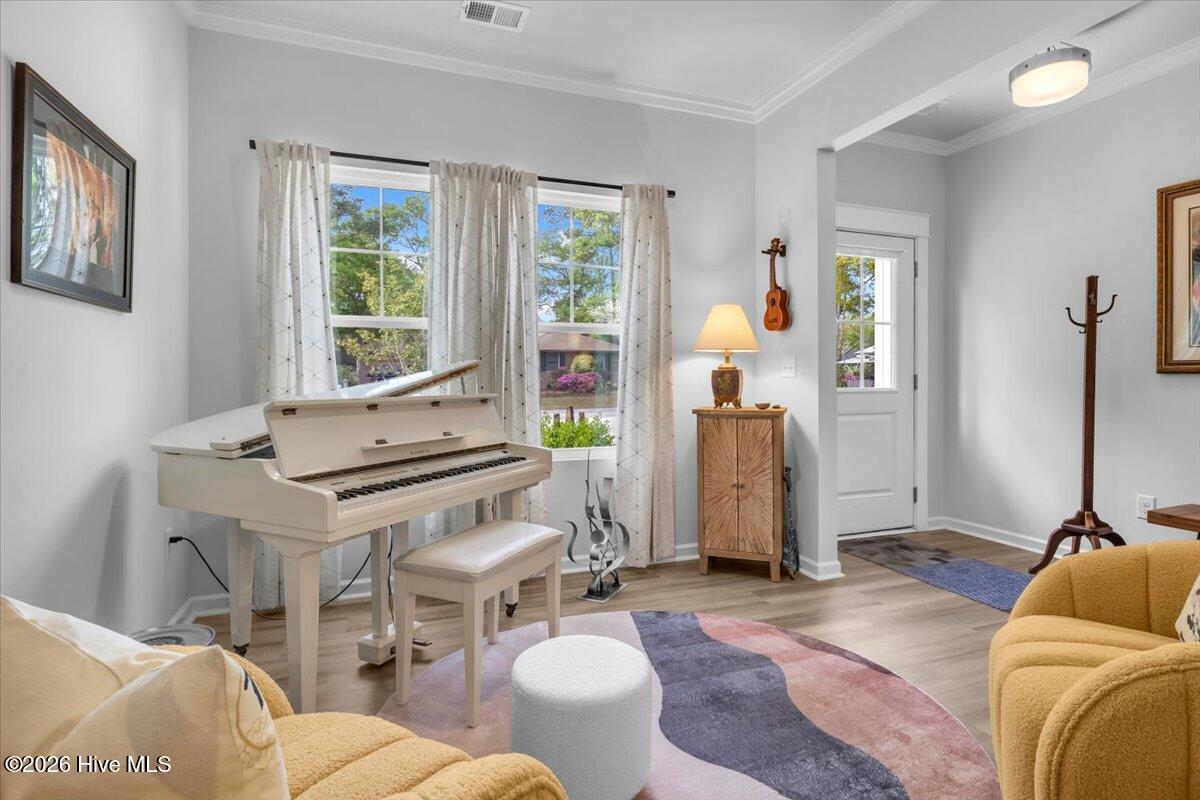 100566058 | Photo 11